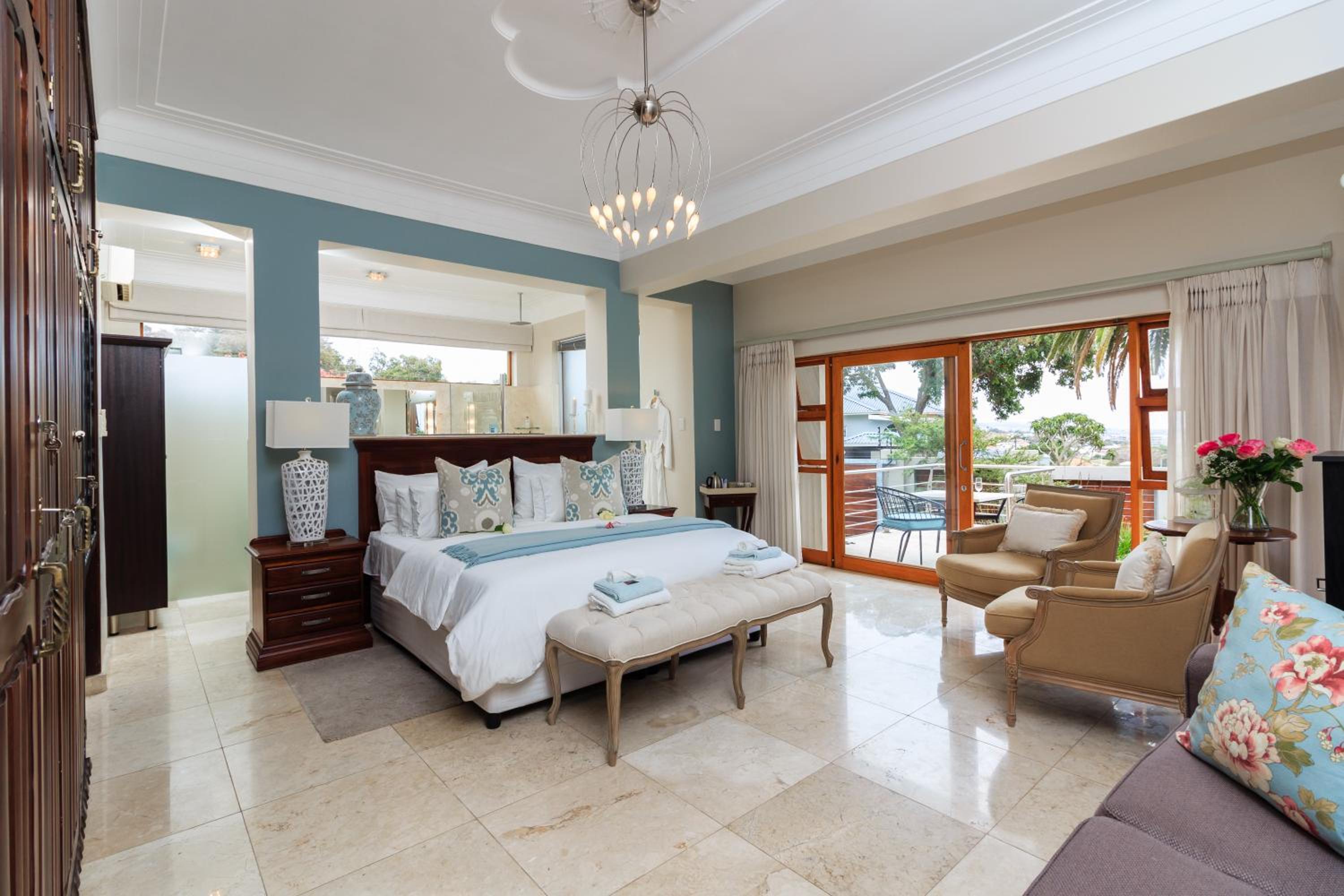 Island Way Villa