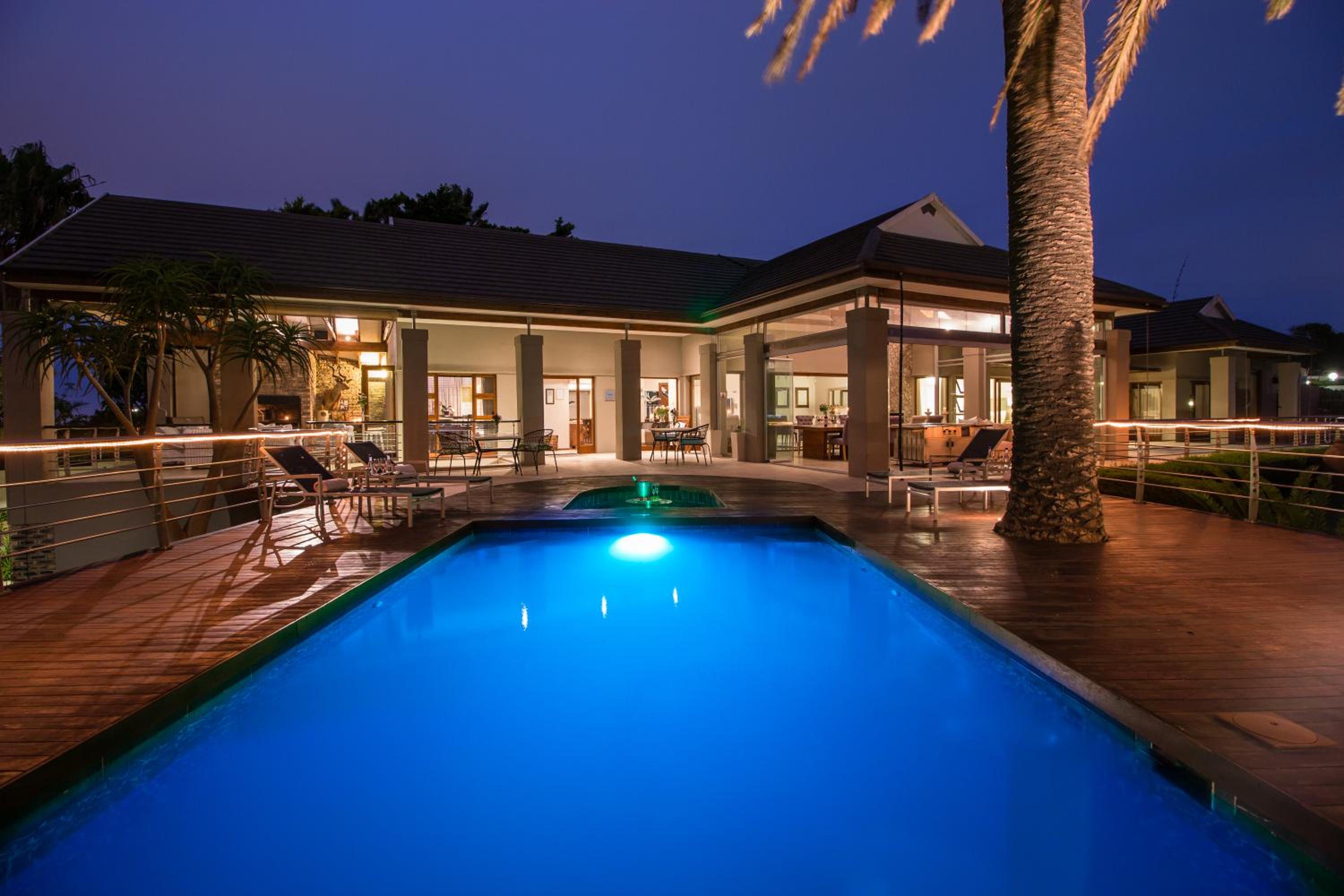 Island Way Villa
