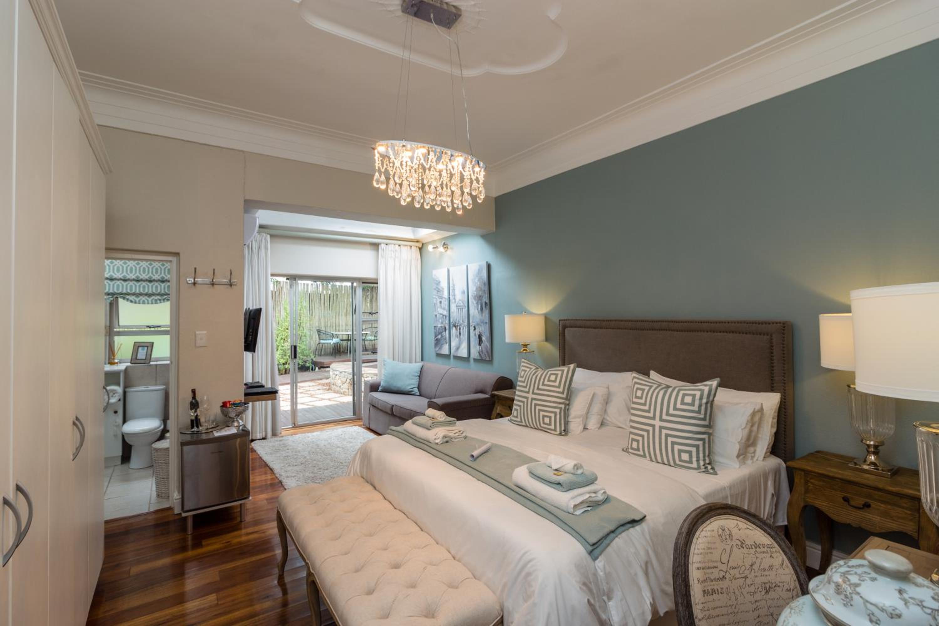 Island Way Villa
