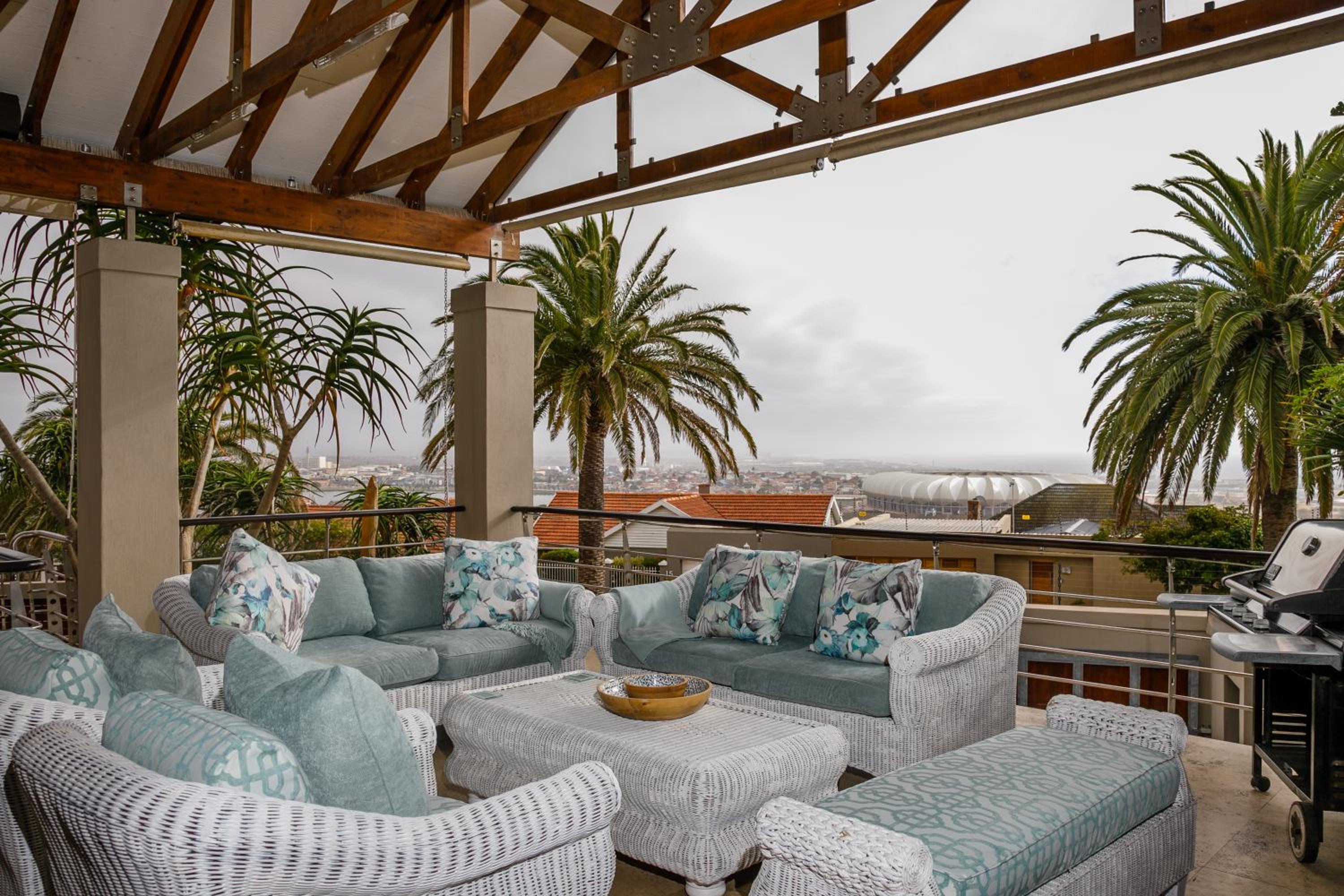 Island Way Villa