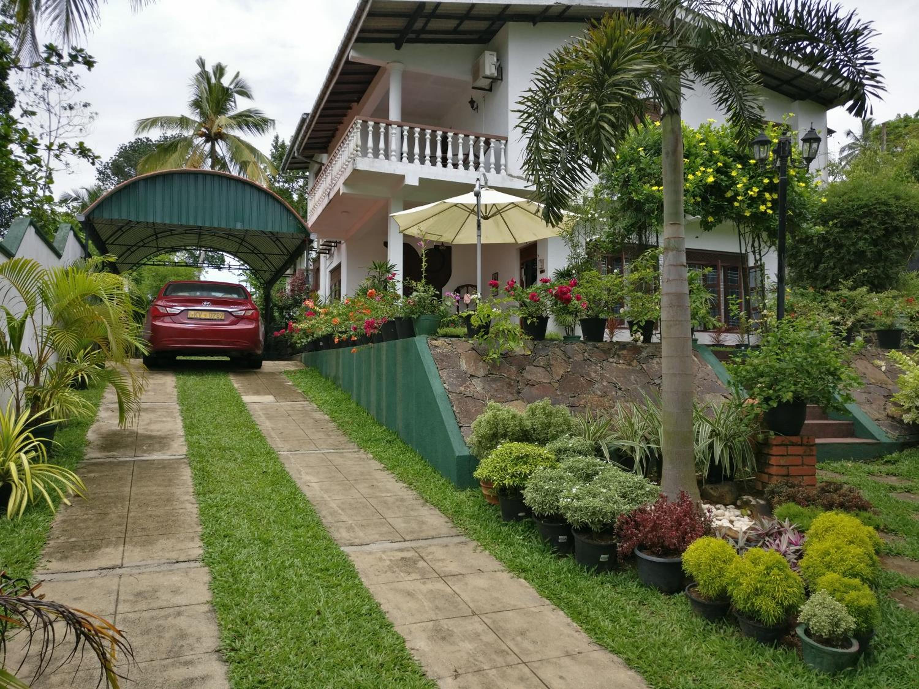 Hotel Samanala Garden Holiday Home - Image 1