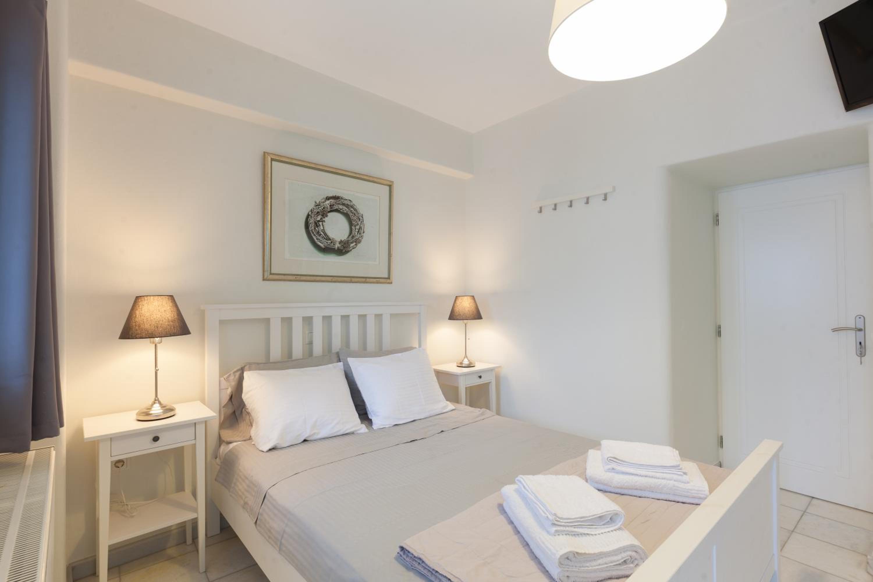 PEBBLES 1BD house with Sea View in the heart of Naousa photo 3