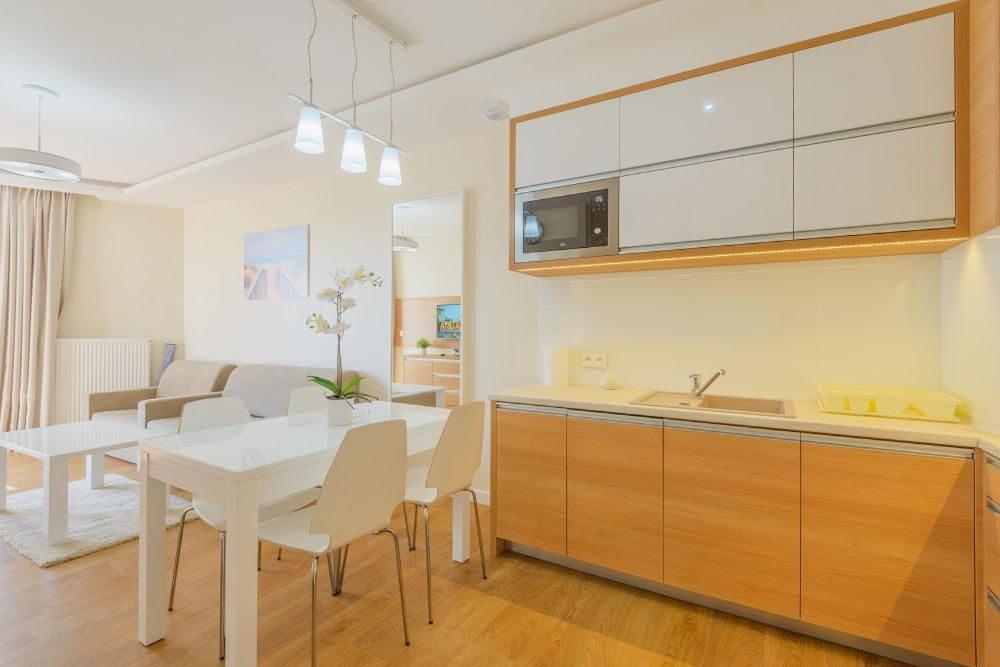 APARTAMENTY MIERZEJA - MARINA, Kąty Rybackie, 100 m od Zalewu Wiślanego, Bezpłatny Meleks