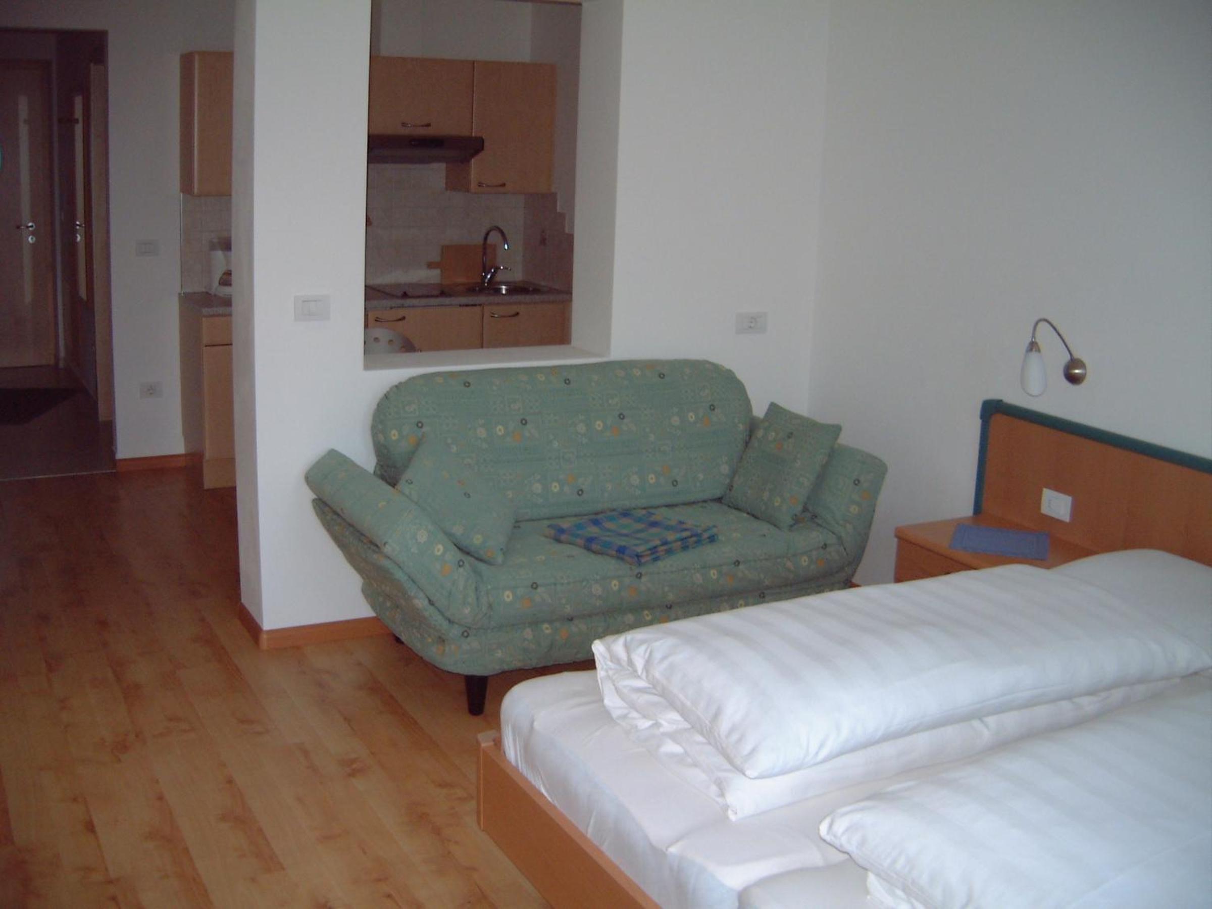 Photo 32