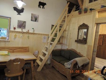 Photo 48