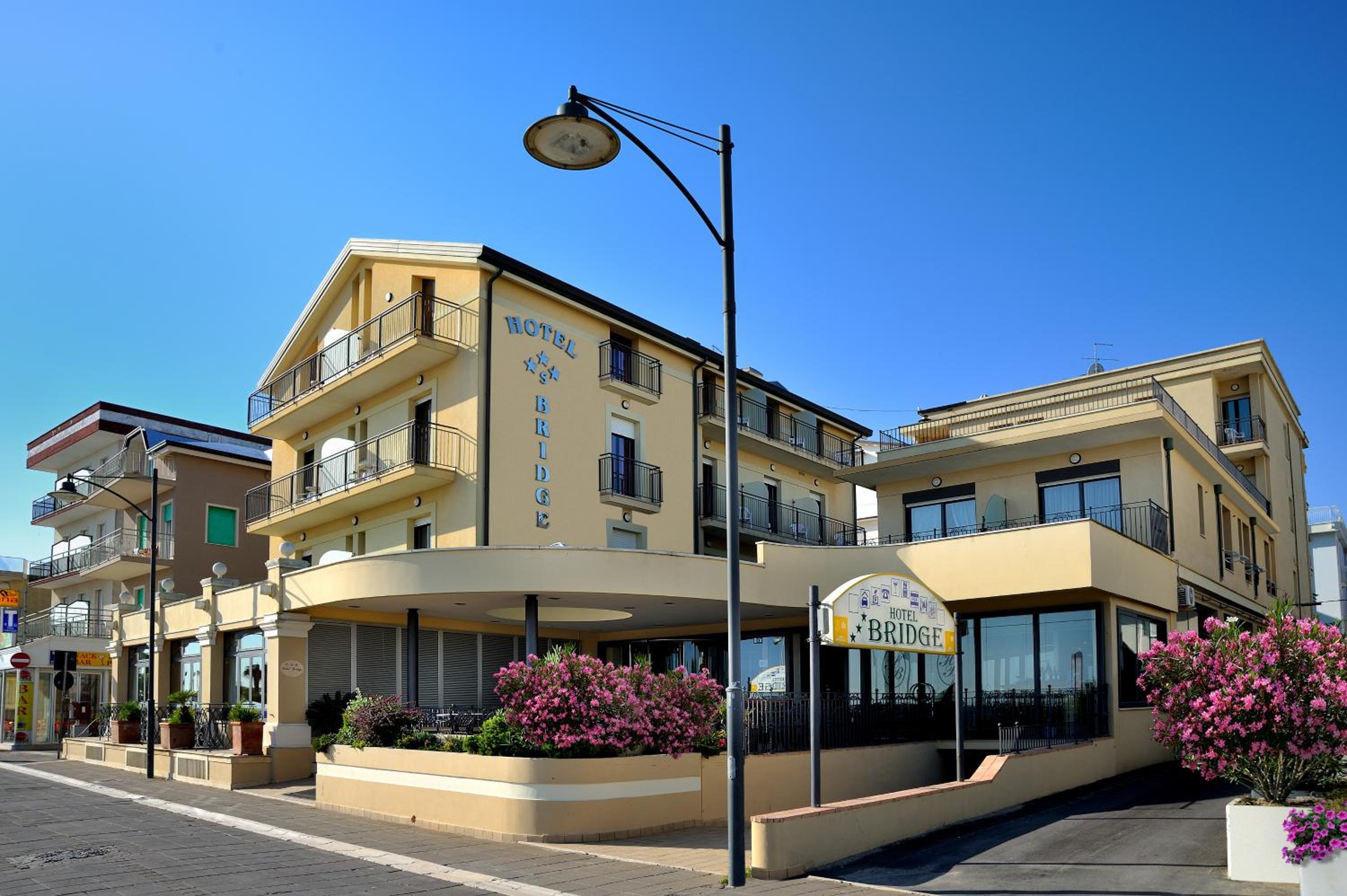 Hotel Bridge, photo 25