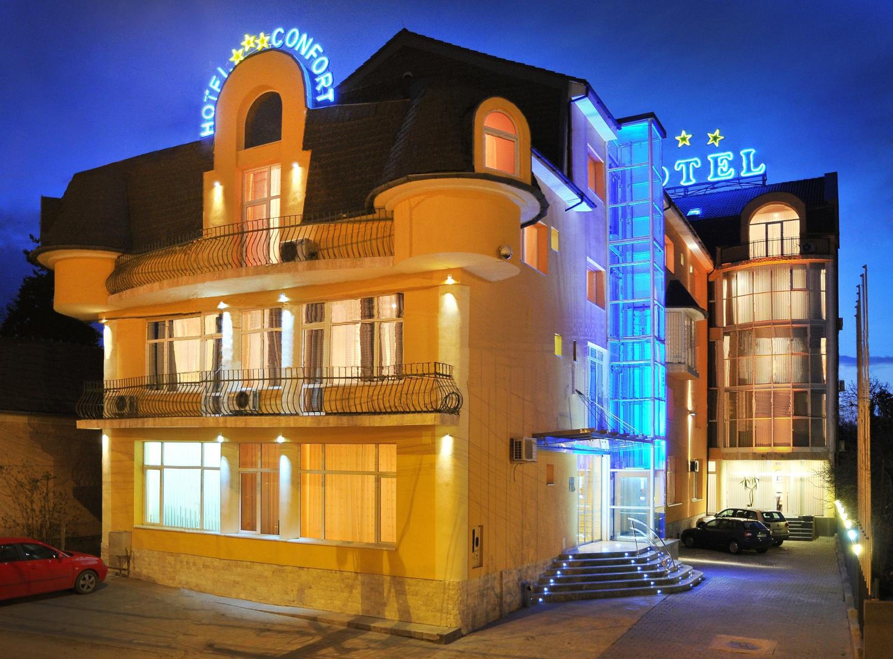Hotel Confort - Image 1