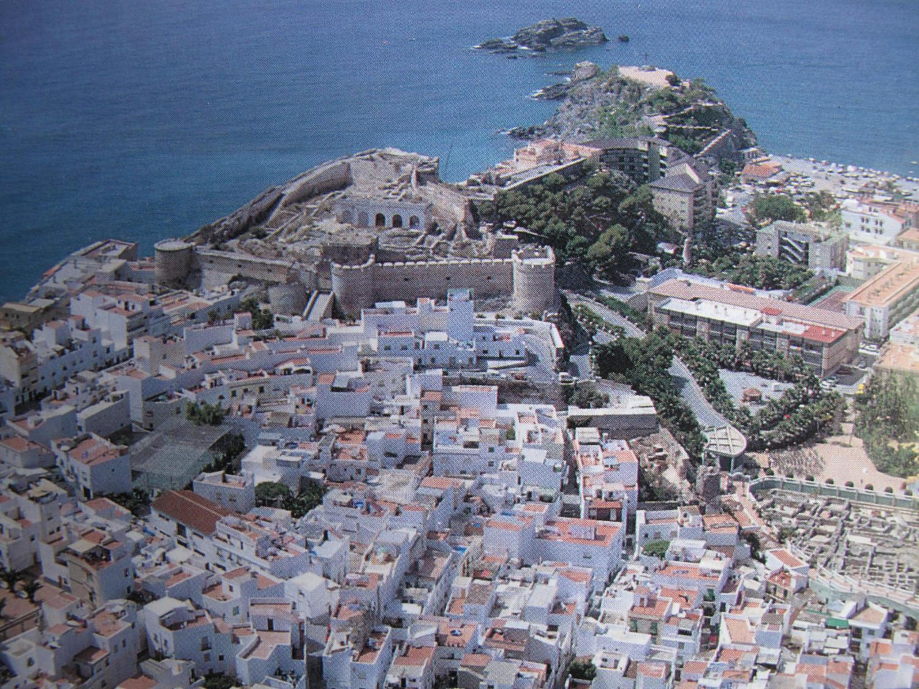 Central Almuñecar, Beach Playa 125 metres, by Old Town view 5