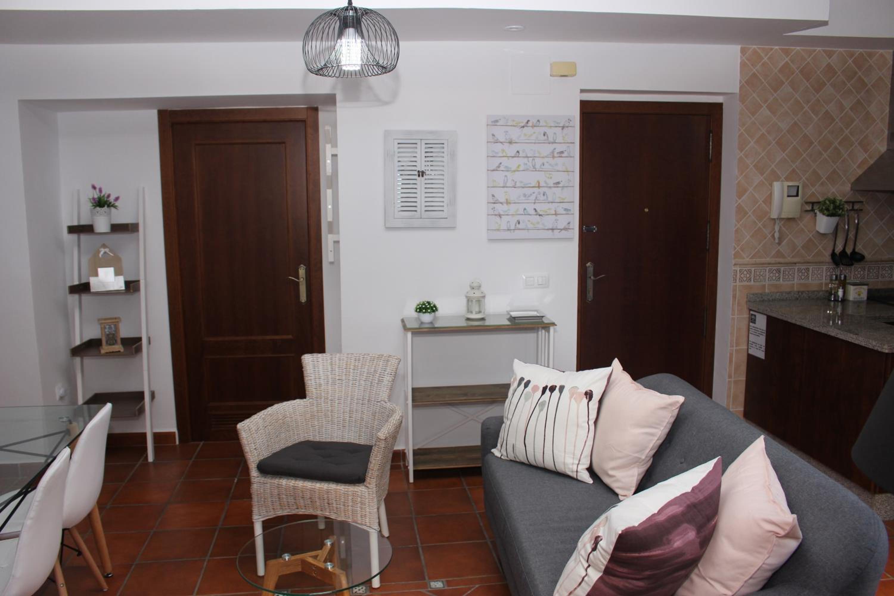 El Capricho de San Fernando, Consigna gratis y Parking a 200mts view 4
