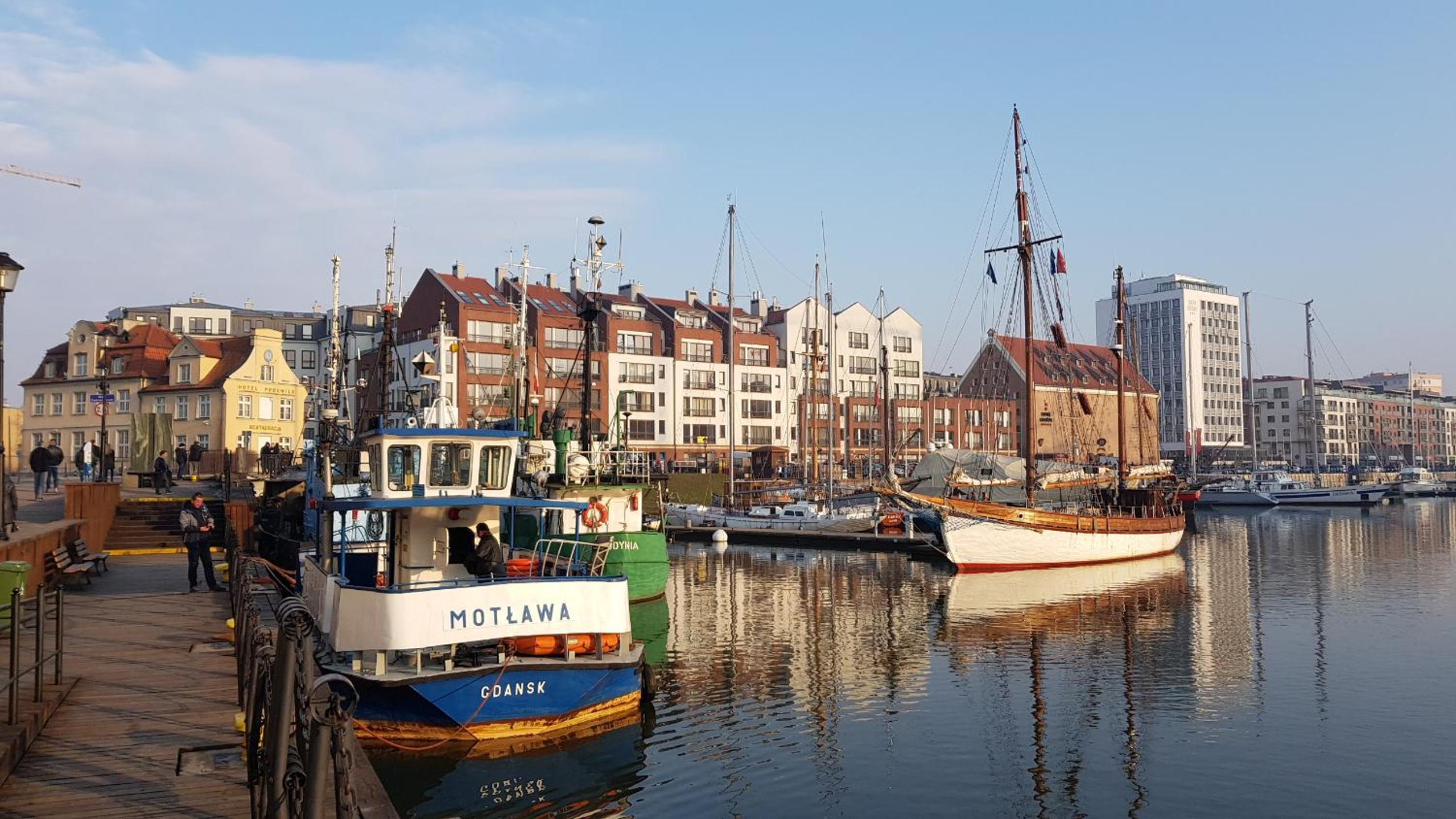 Apartment 100m from old town and marina view 4