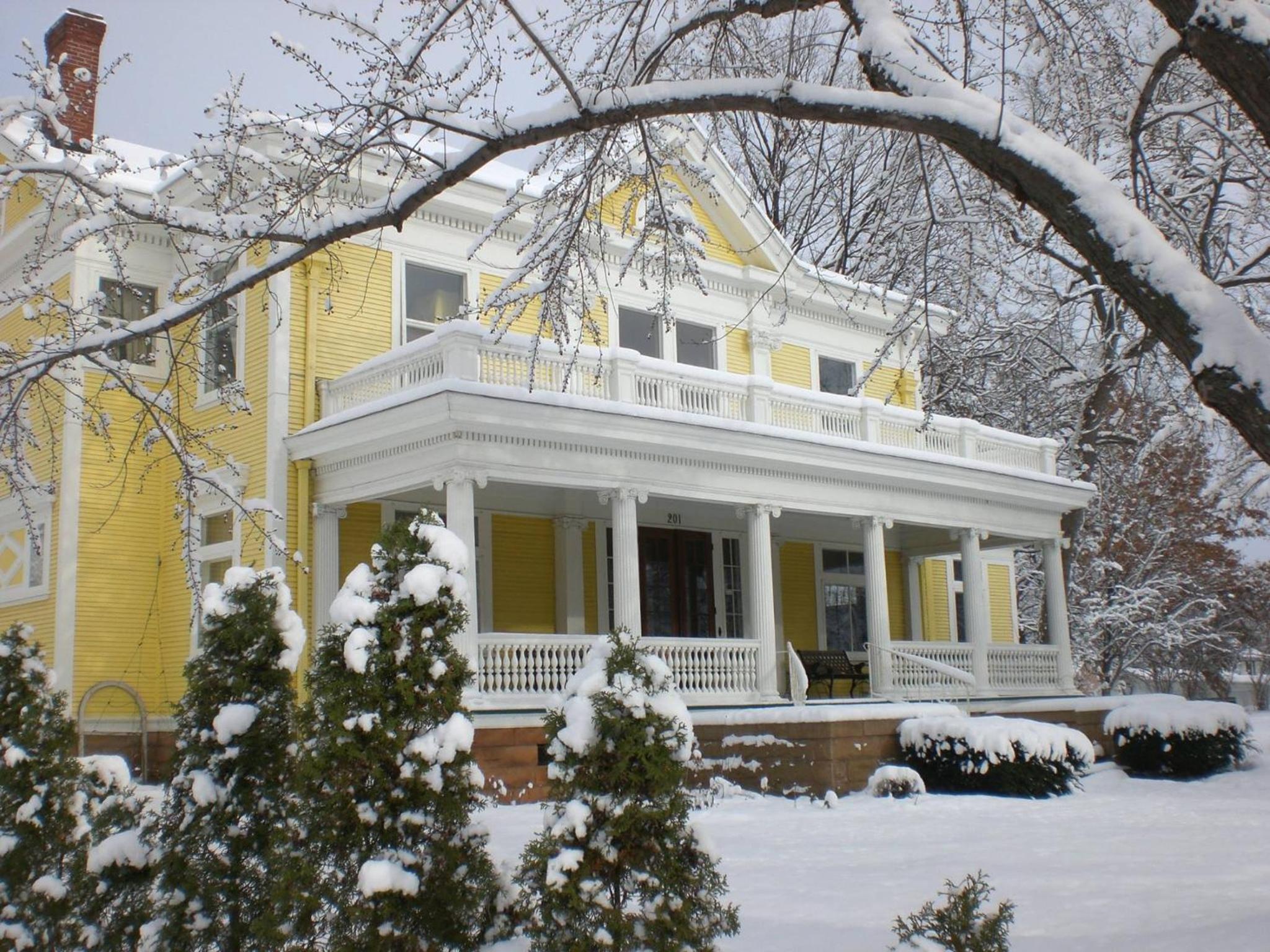 Ringling House Bed & Breakfast