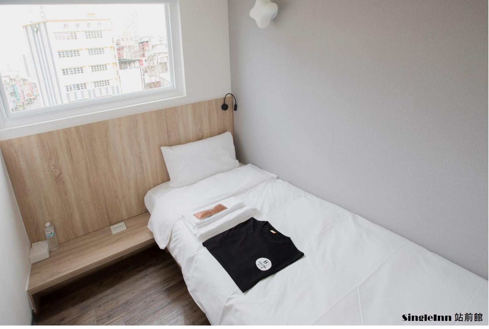Single Inn-Kaohsiung Station