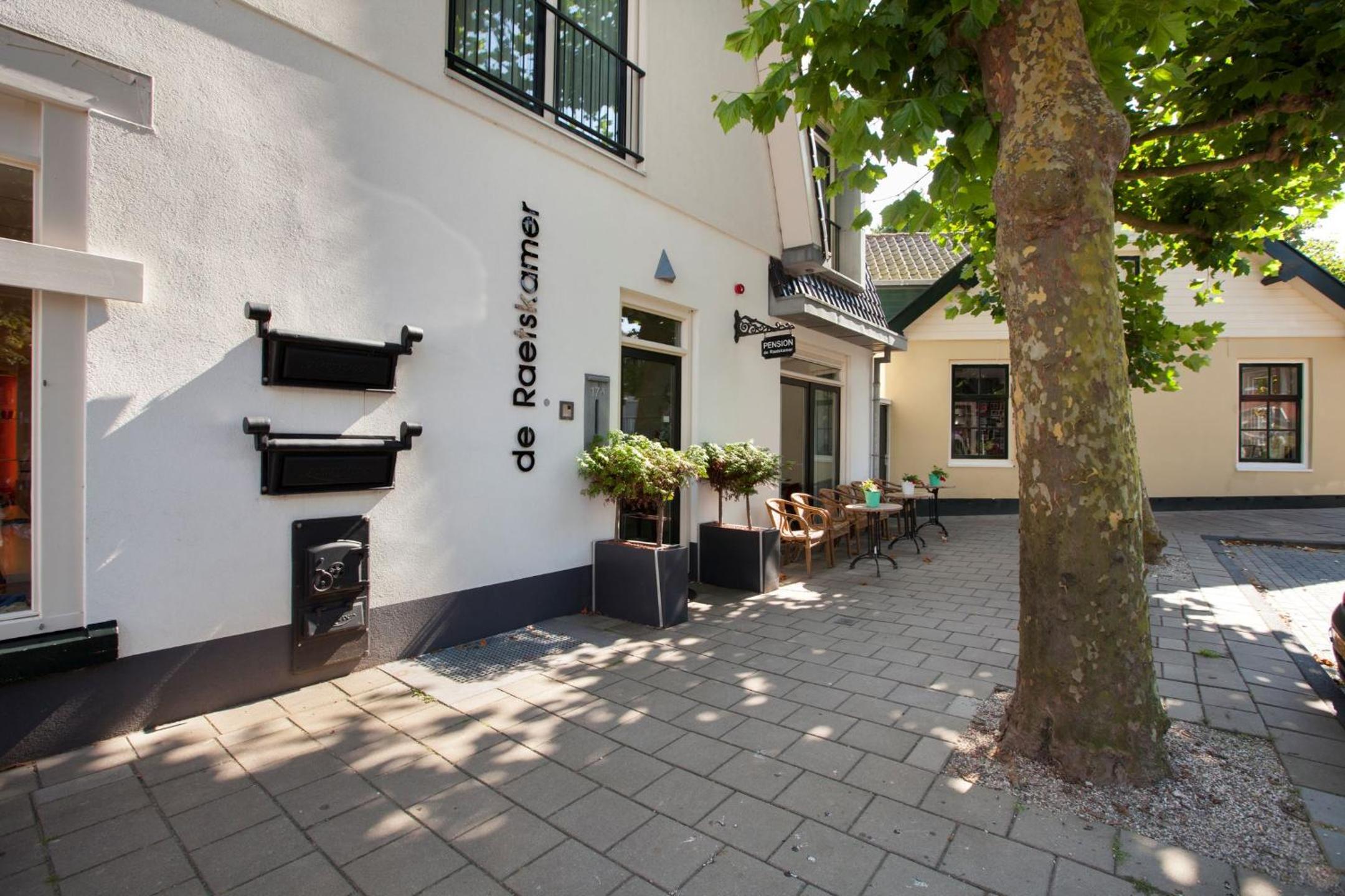 Boutique Hotel De Raetskamer view 3