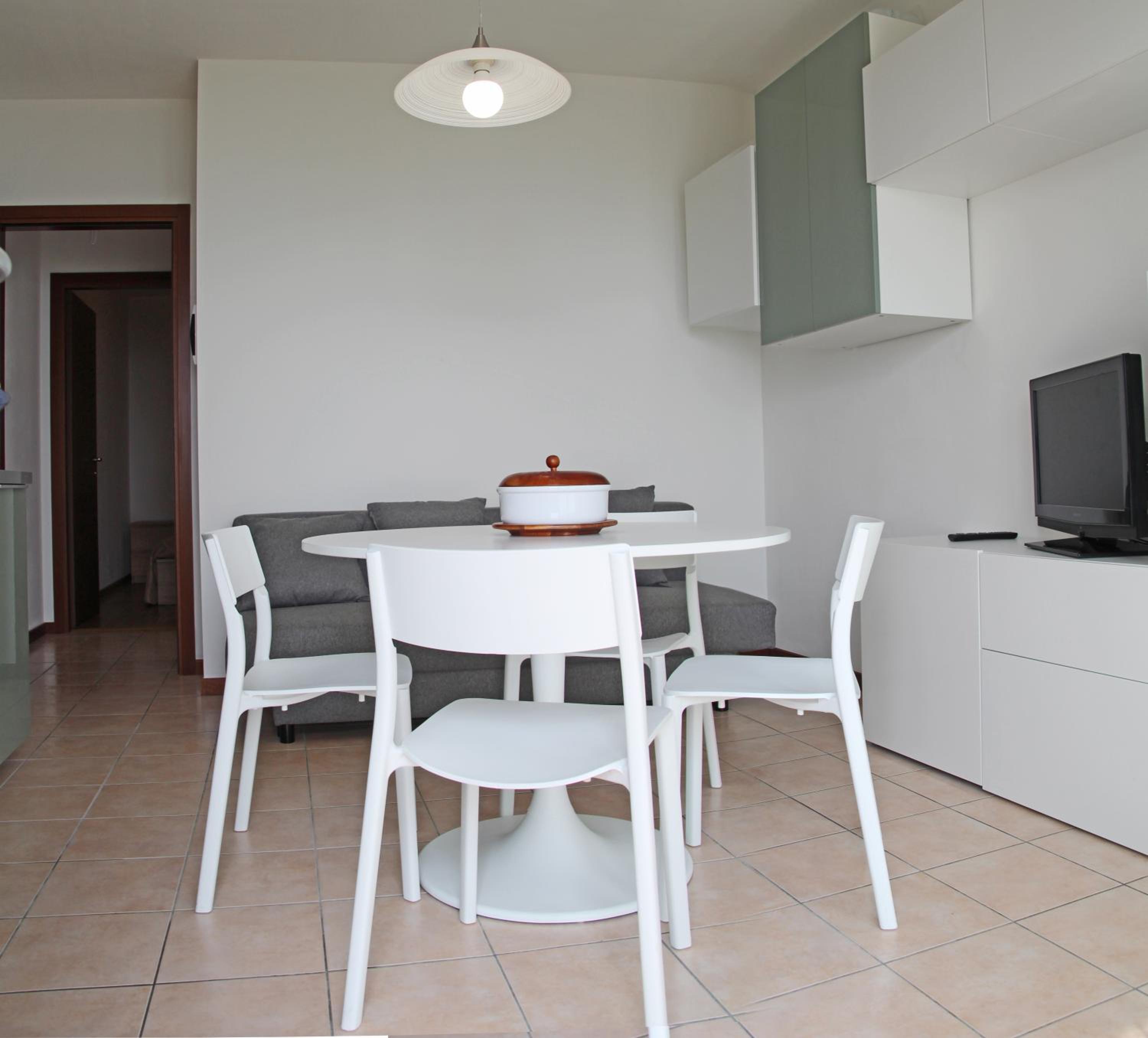 La Quiete 24 Lake view apartment by Gardadomusmea view 4