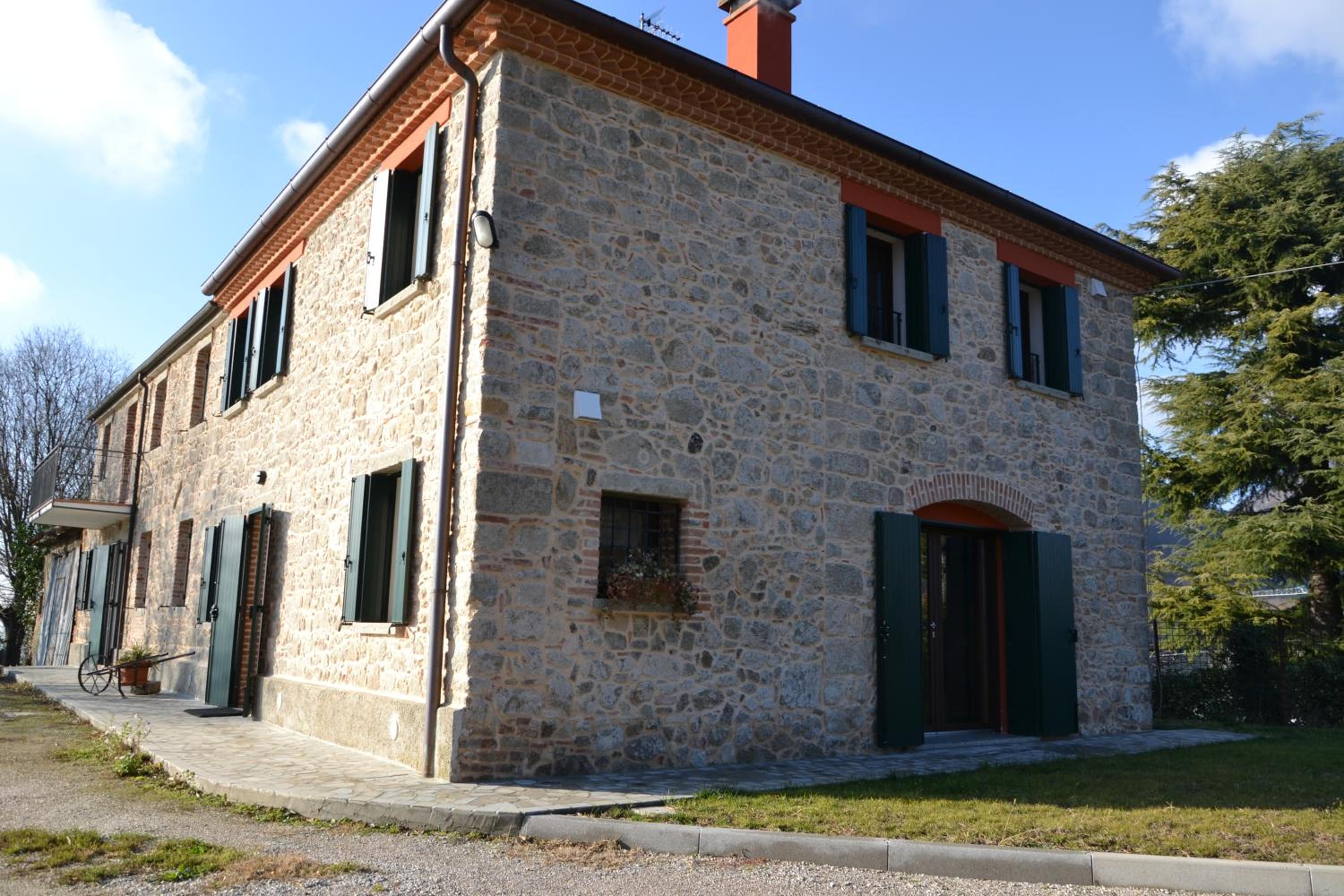 Photo 27