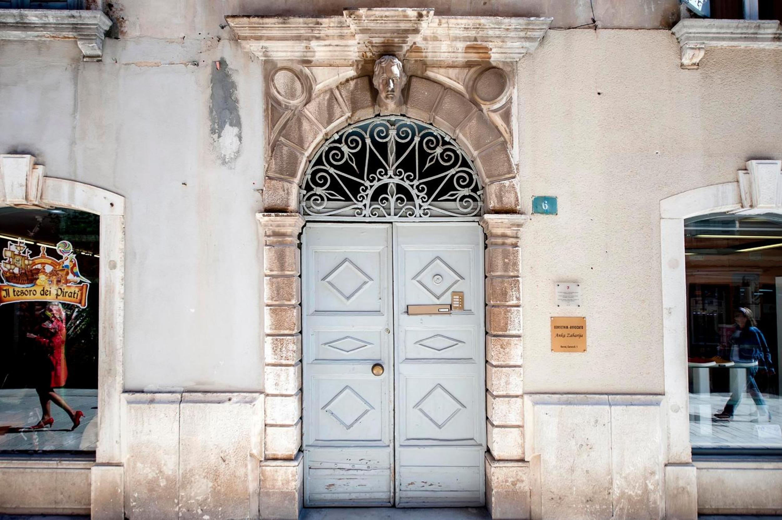 Hotel Guest House Barocco - Image 1