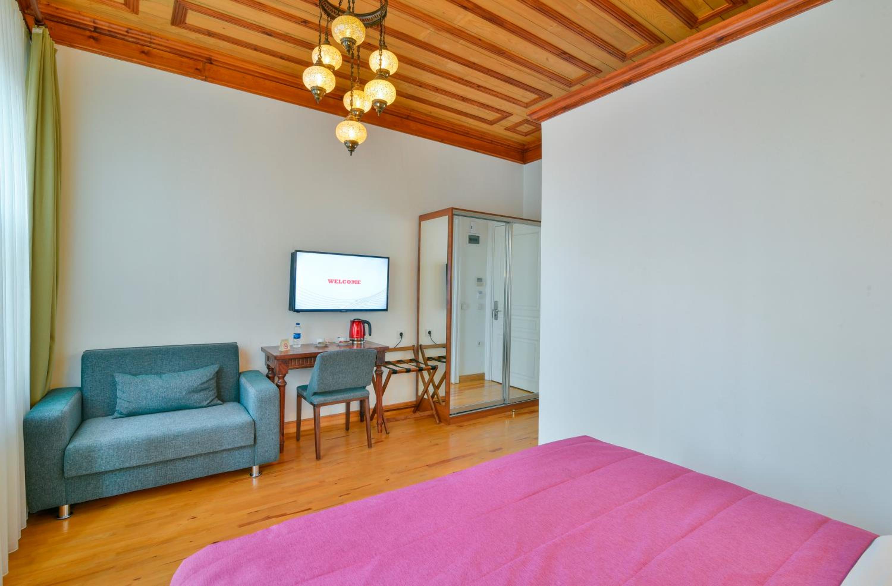 Istanbul Life Otel - Image 12