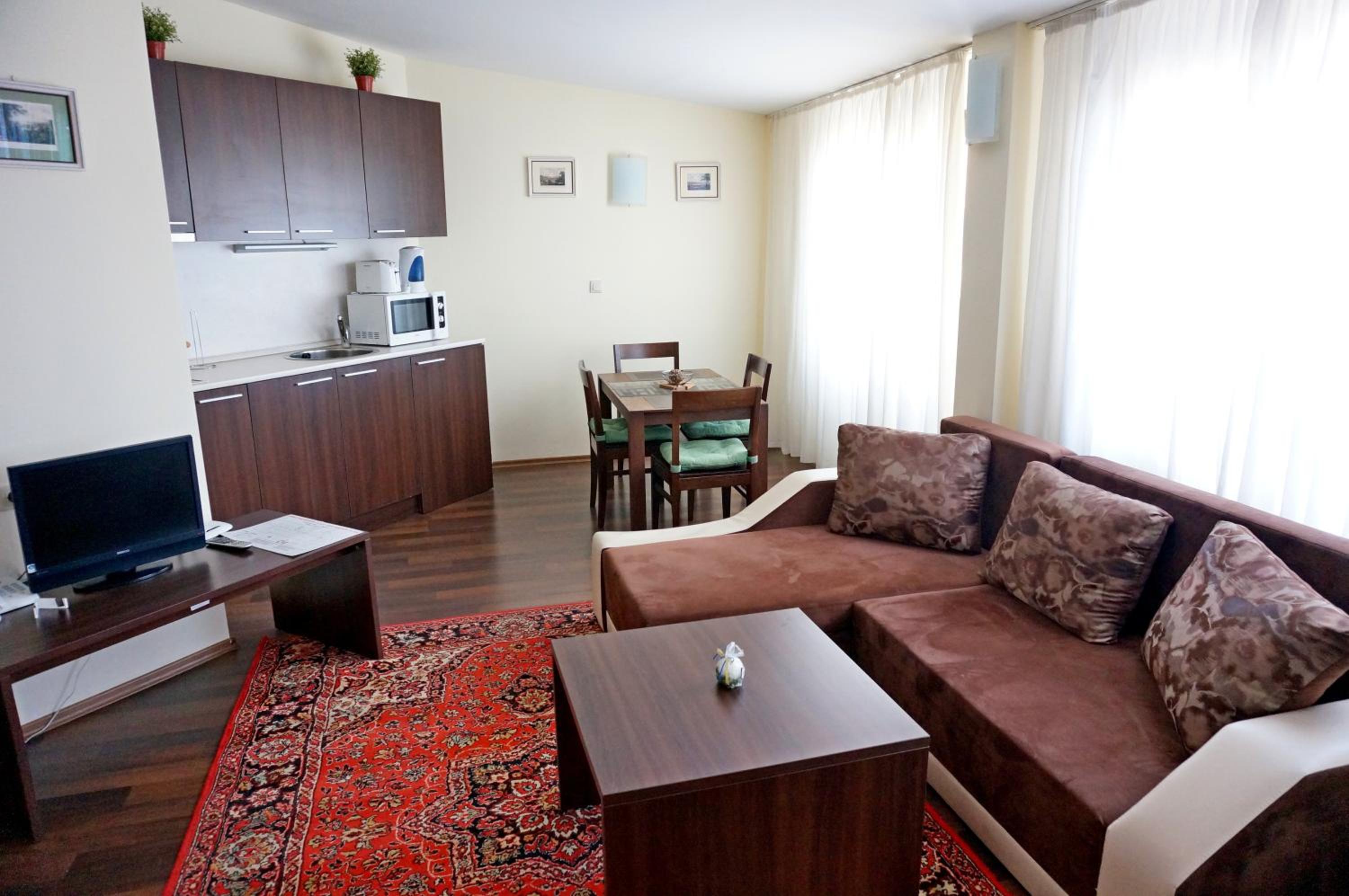 GT Aspen House Apartments