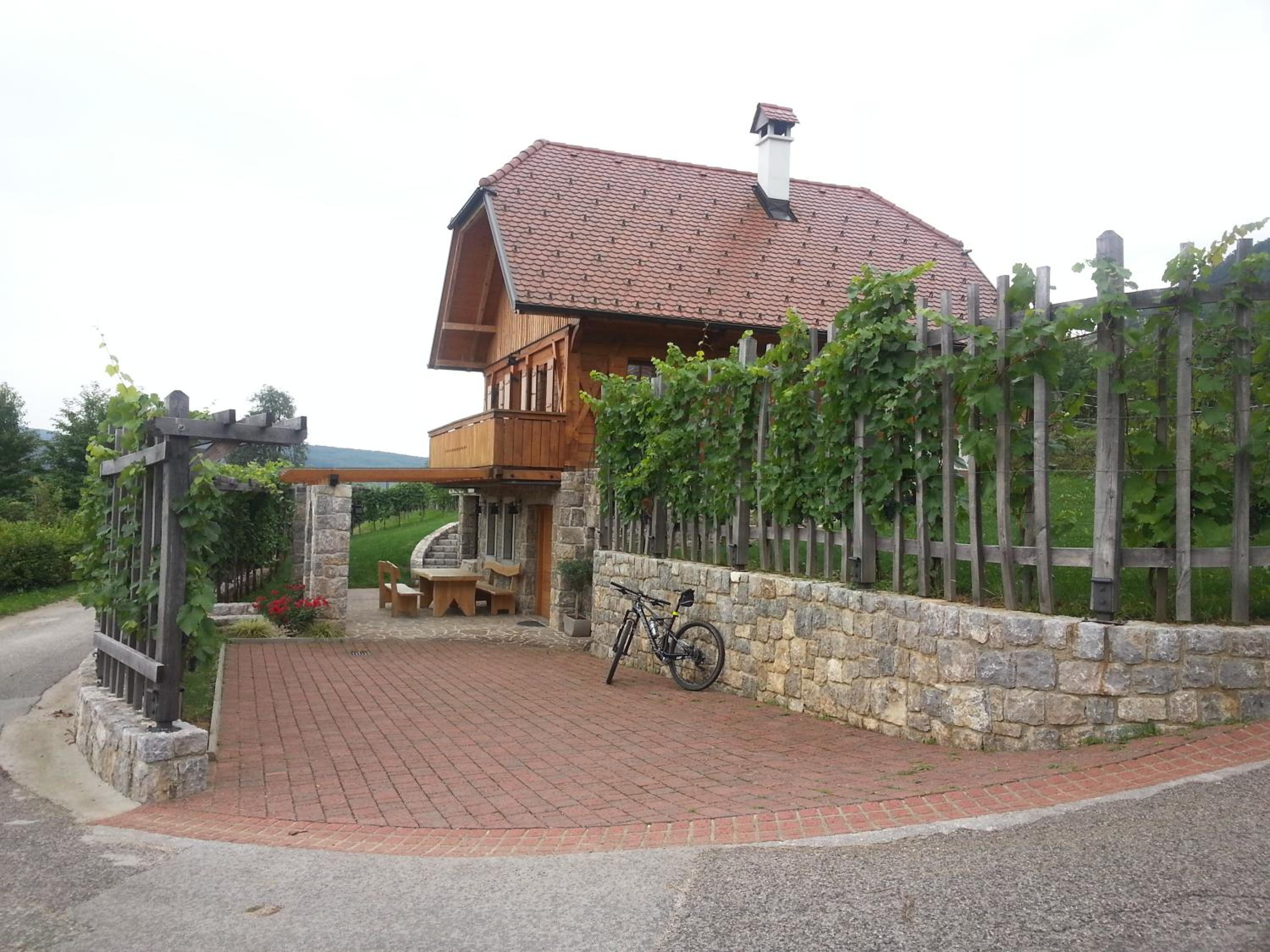 Photo 23