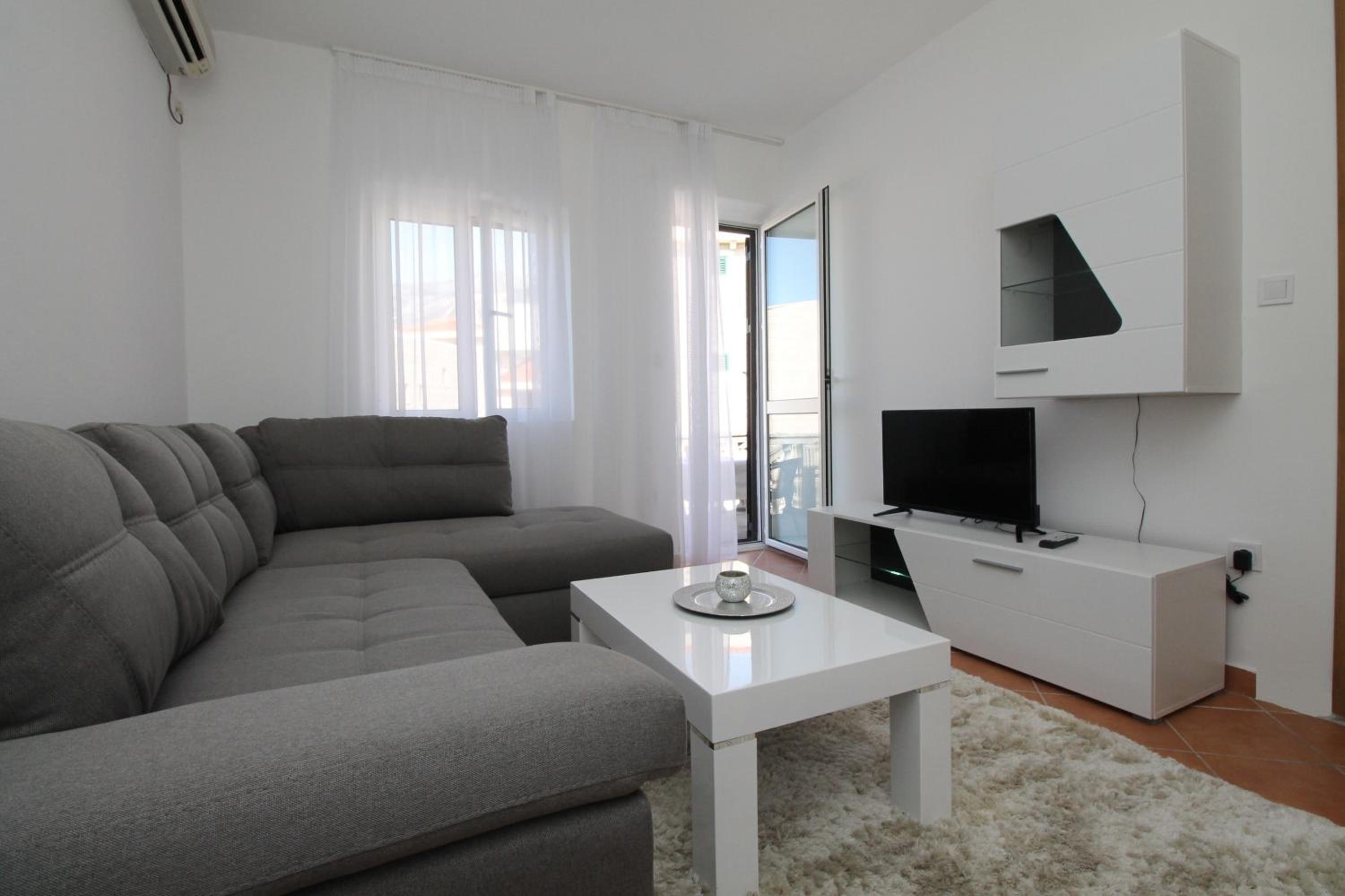 Luxury Apartment Stefan view 2