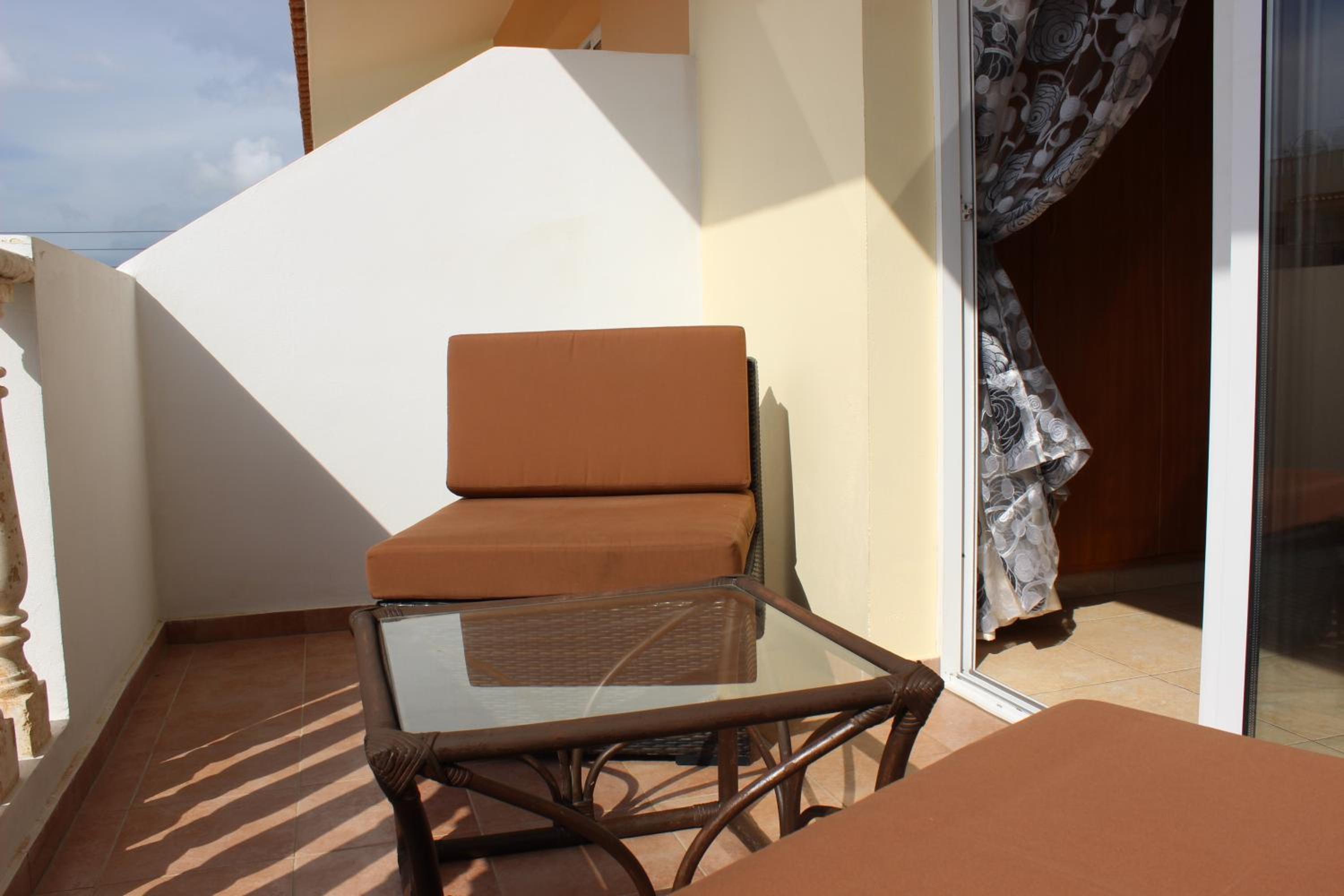 Diana Townhouse 2