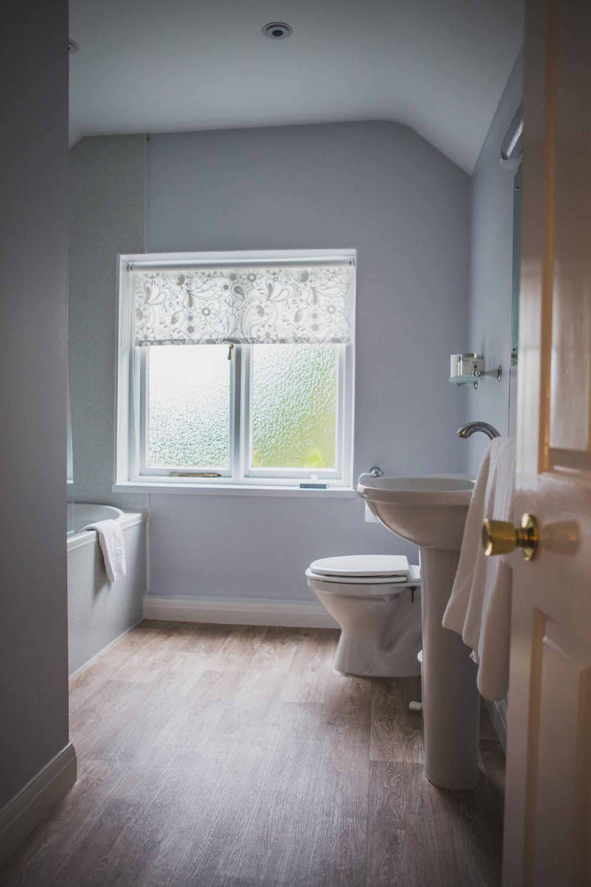 Burton Lodge Guest House & Spa