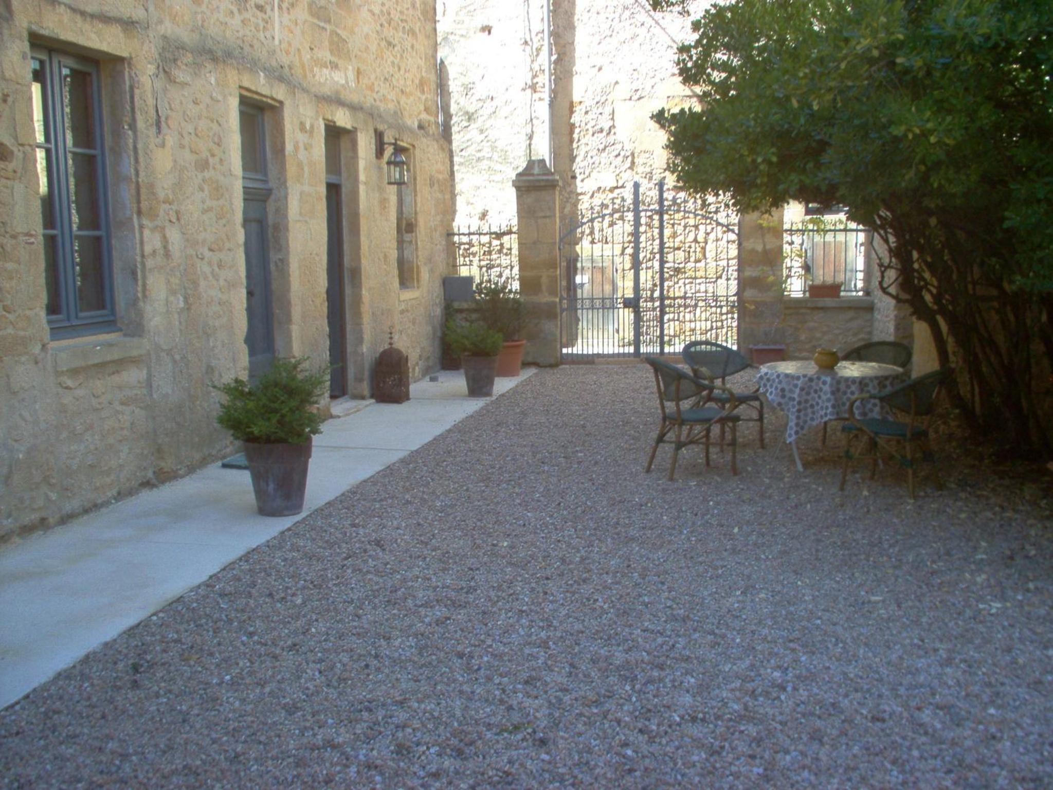 Photo 44