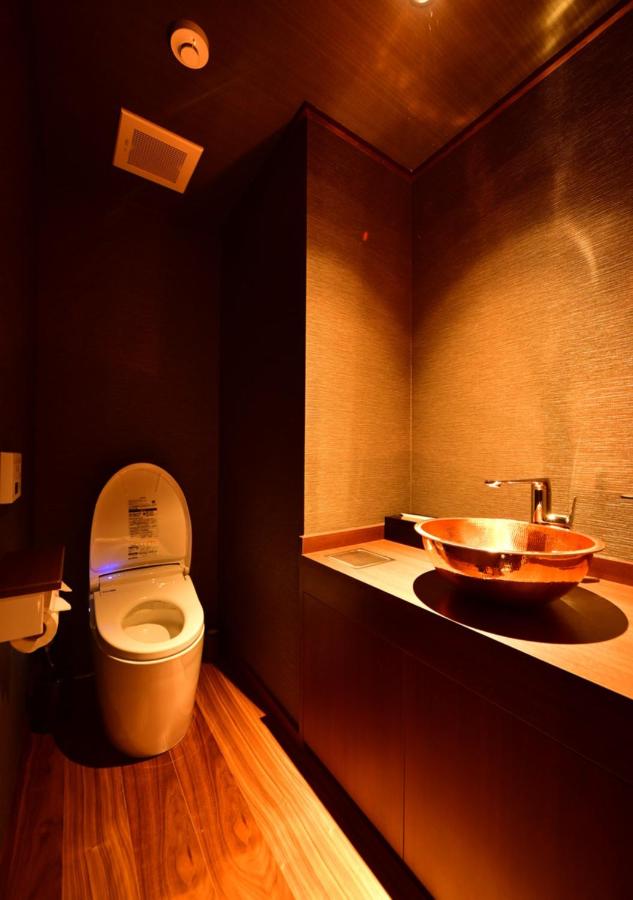 Balinese onsen ryokan Hakone Airu