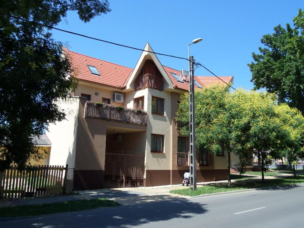 Rex Apartman view 3