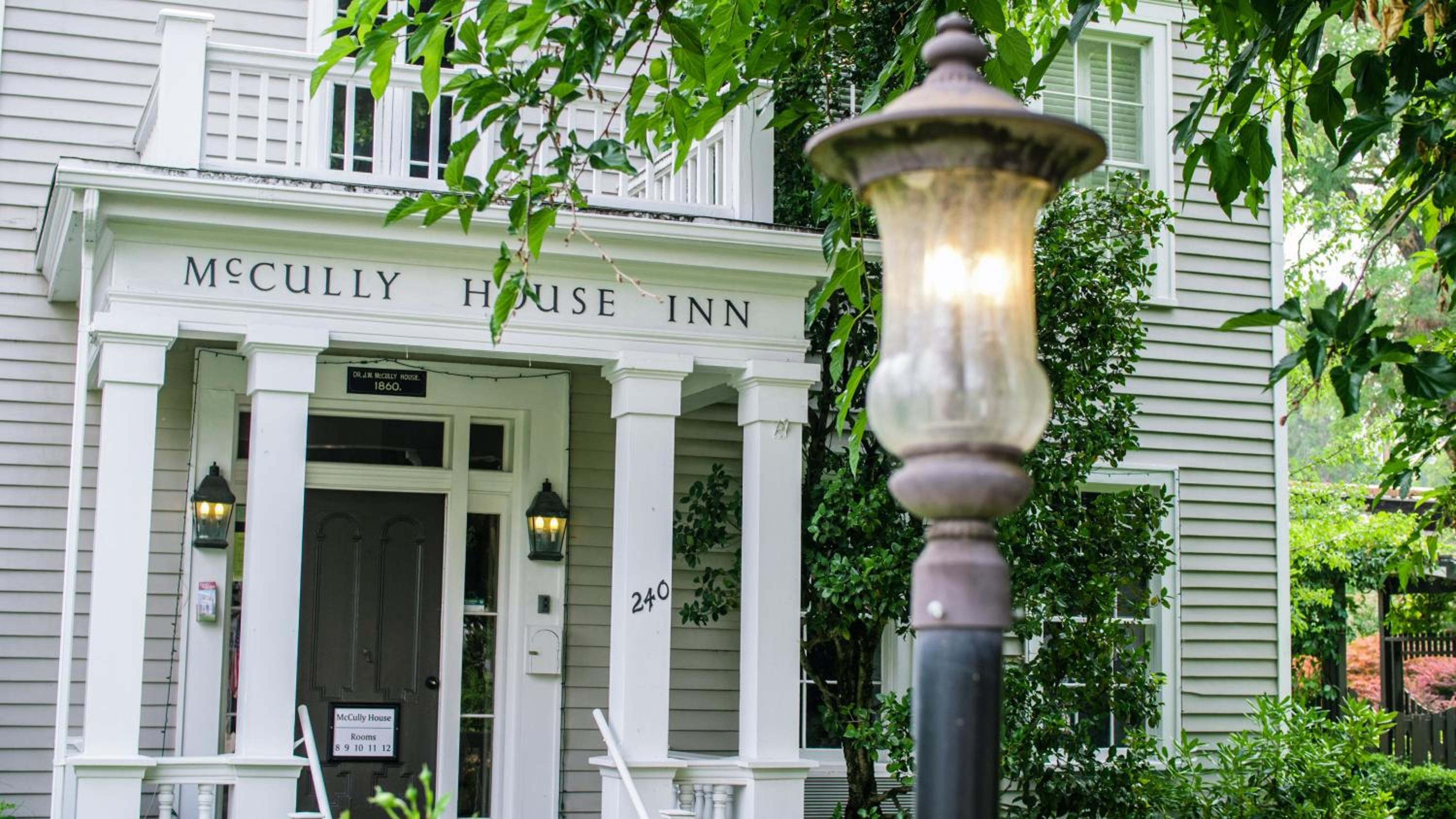 Jacksonville Vacations - McCully House Inn - Property Image 31