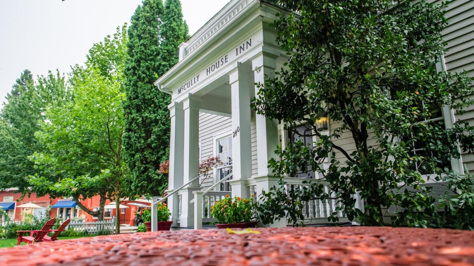 Jacksonville Vacations - McCully House Inn - Property Image 32