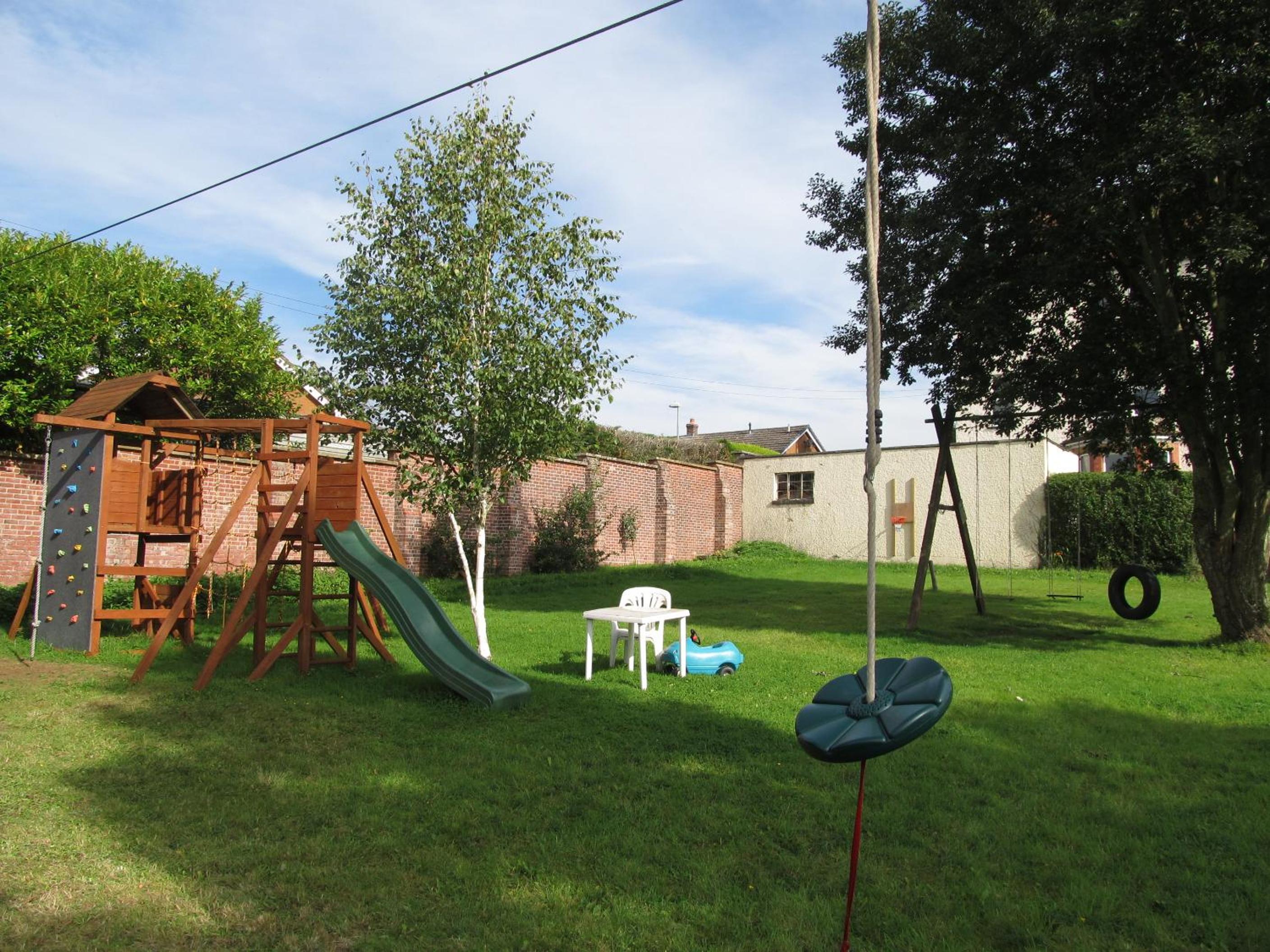 Photo 25