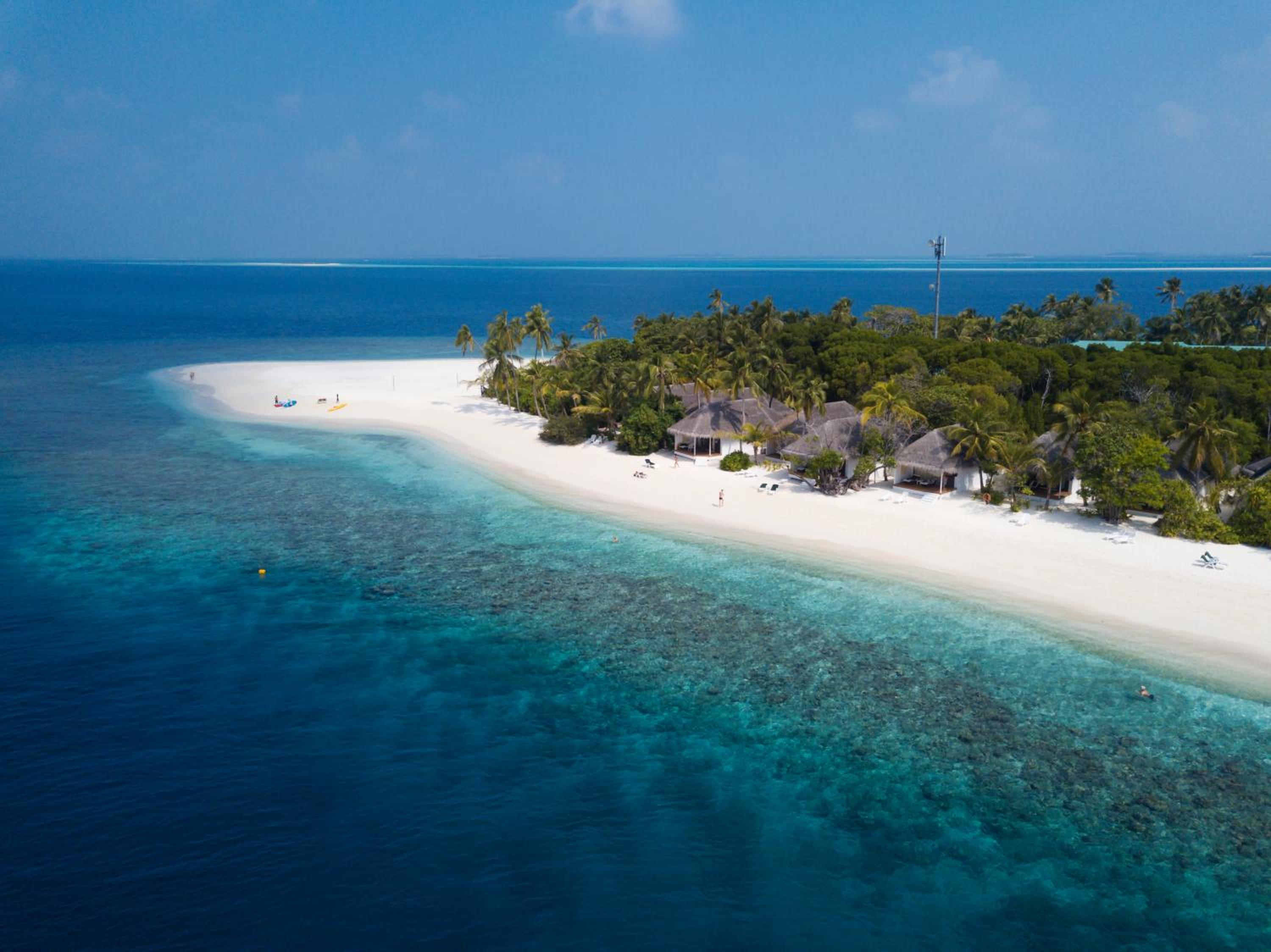 Dreamland Maldives Resort