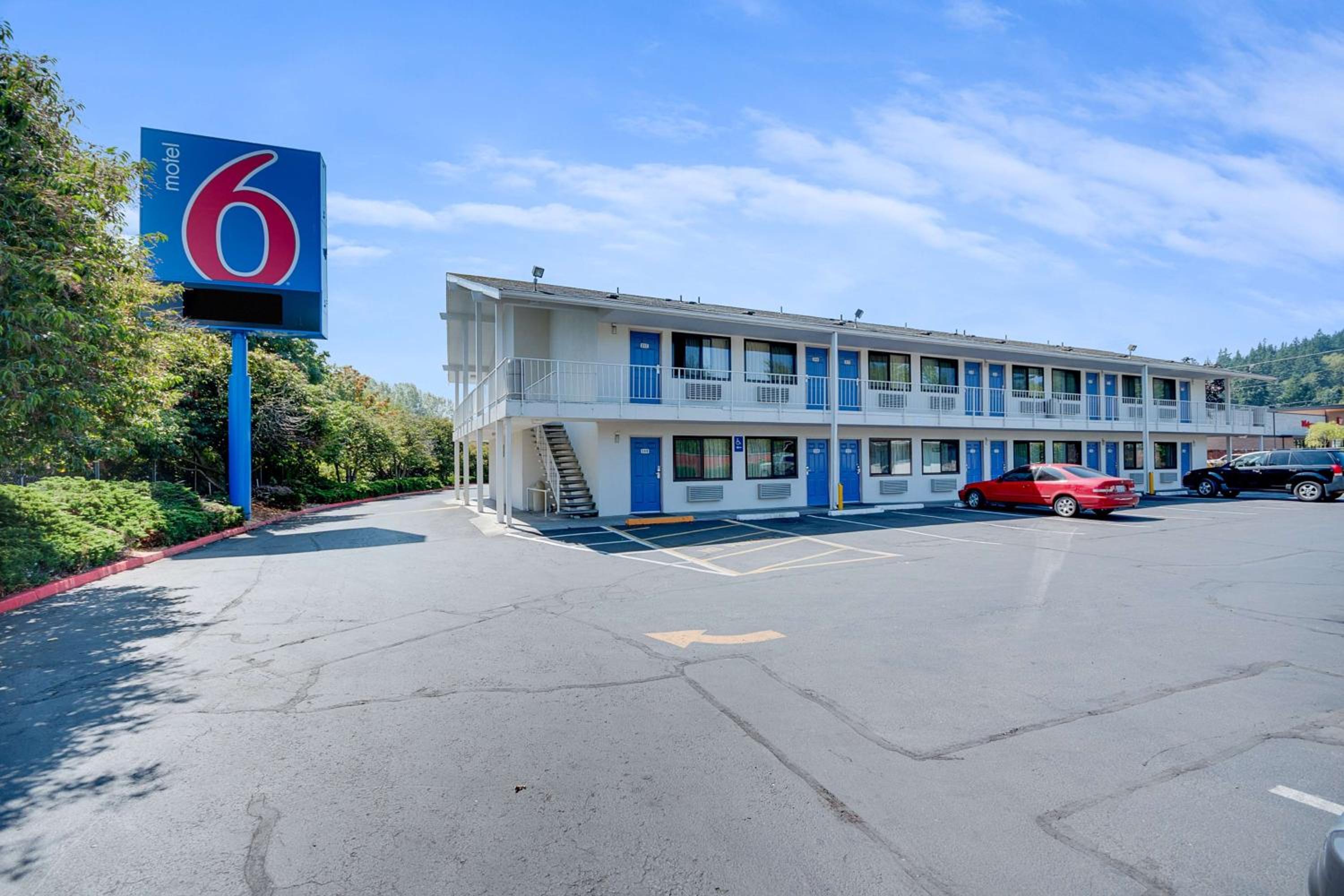Hotel Motel 6-Bellingham, WA - Image 1