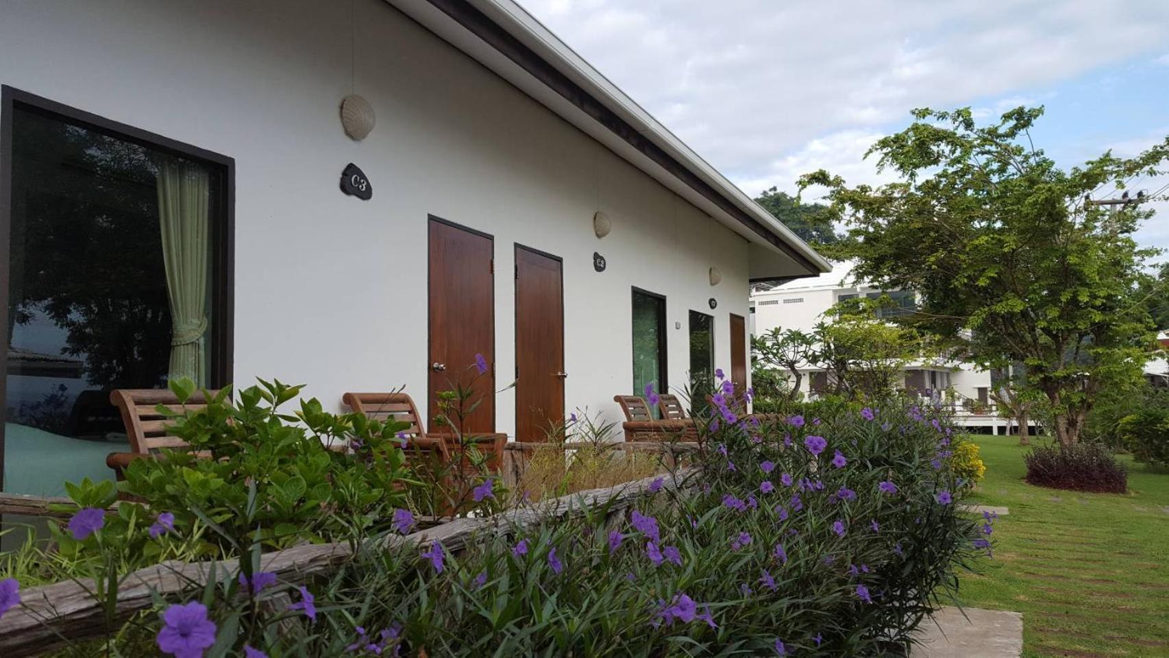 Samed Cliff Resort