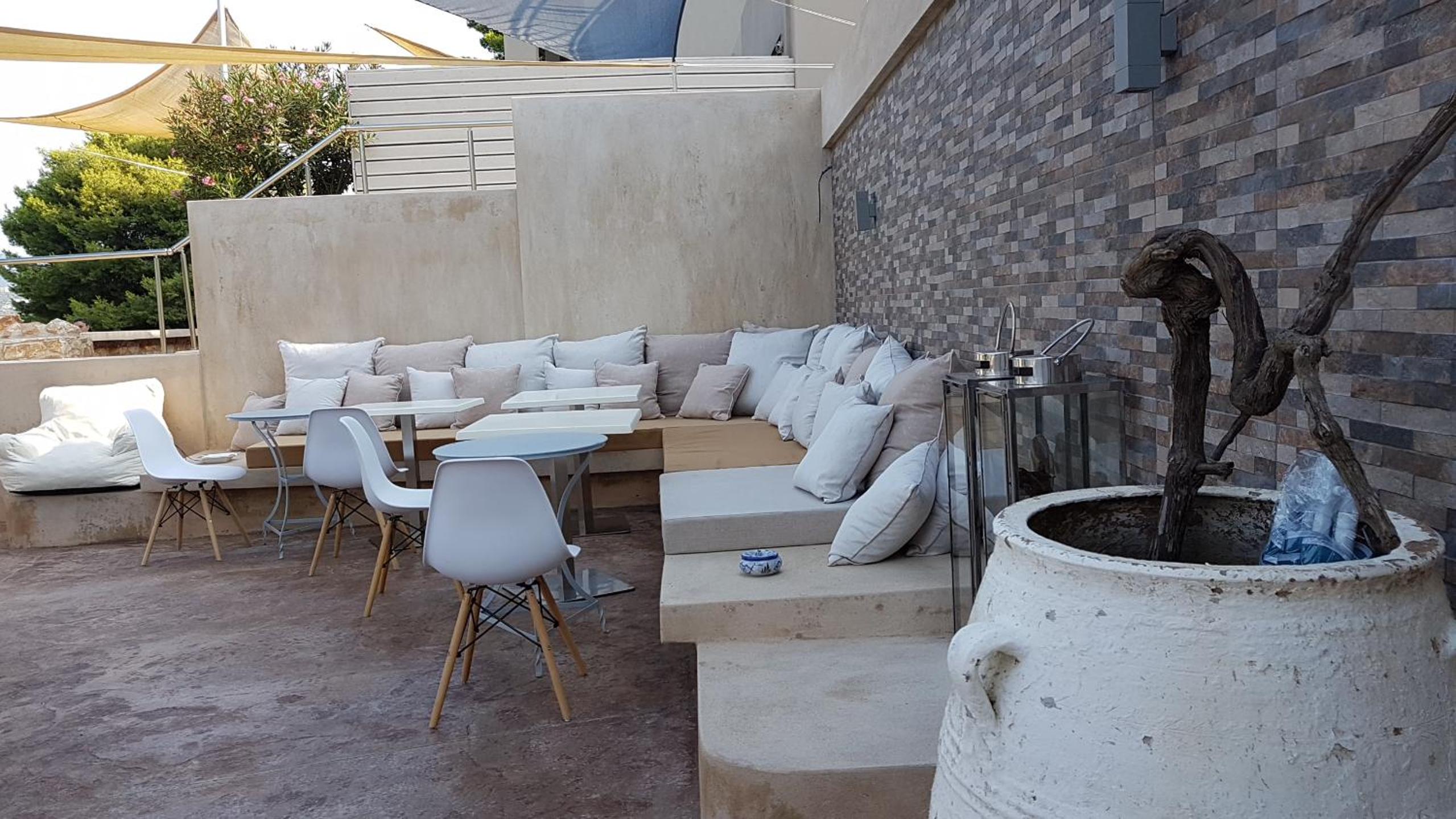 Core Luxury Suites