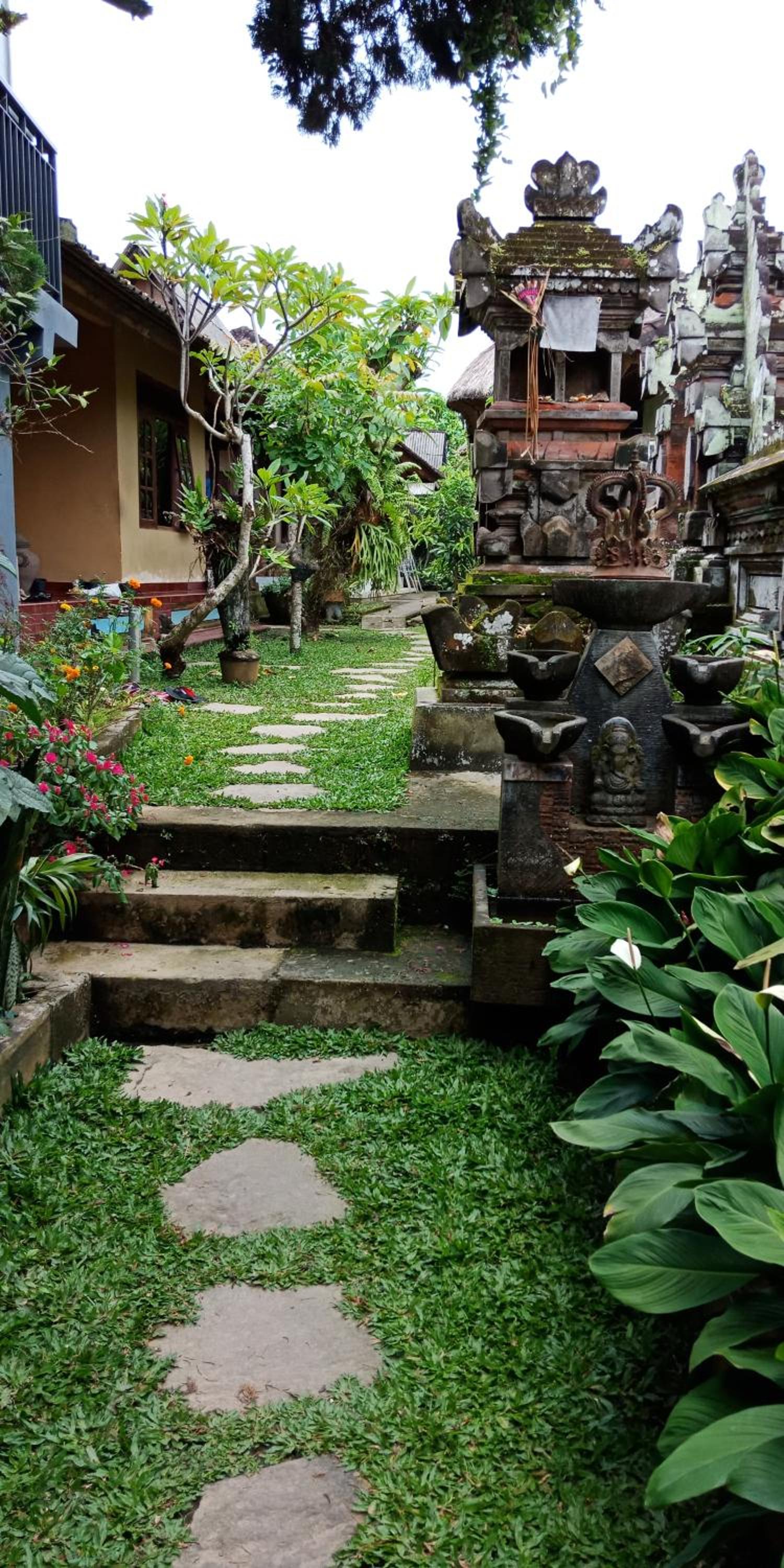 Umah Pekak