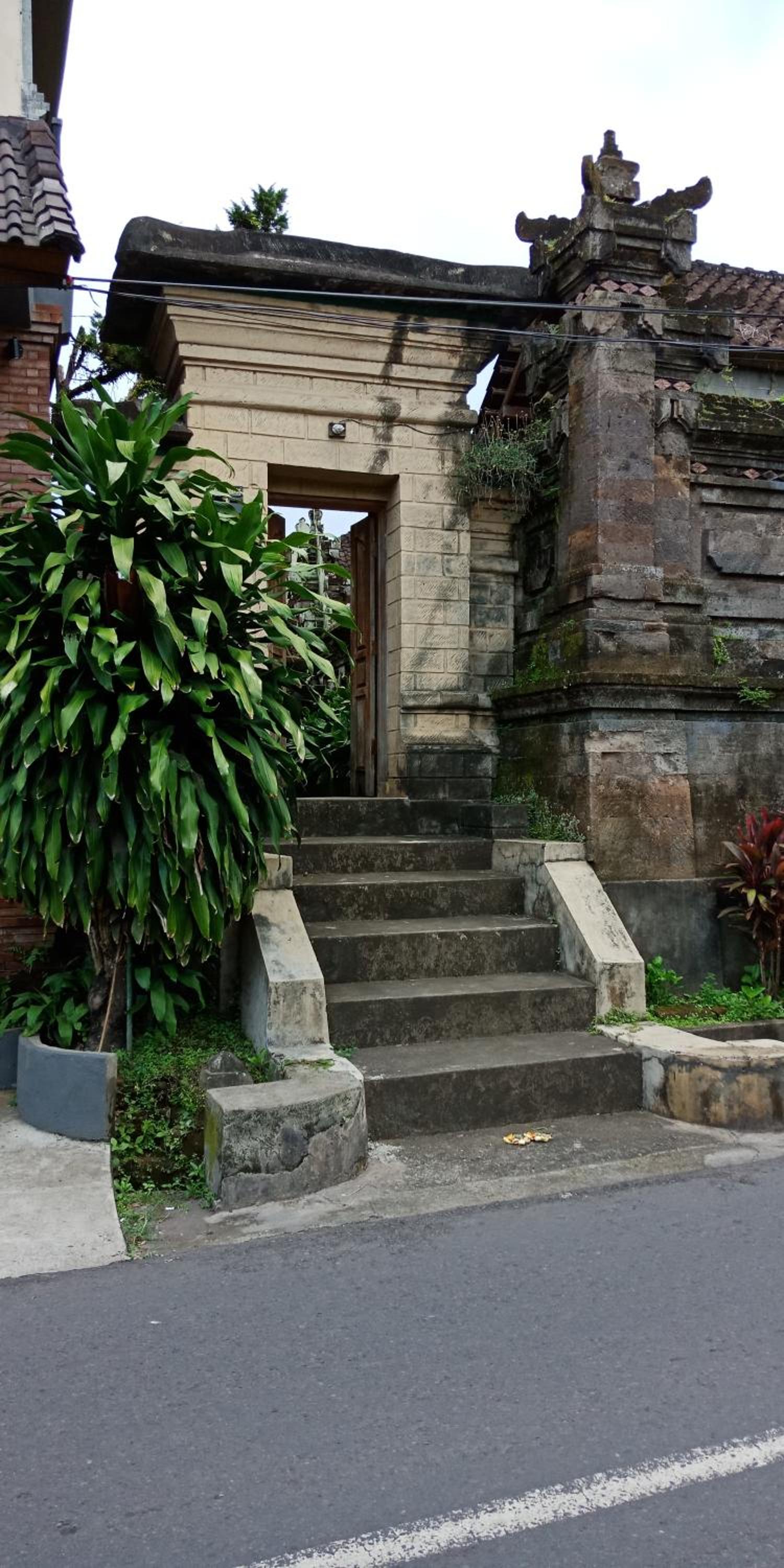 Umah Pekak
