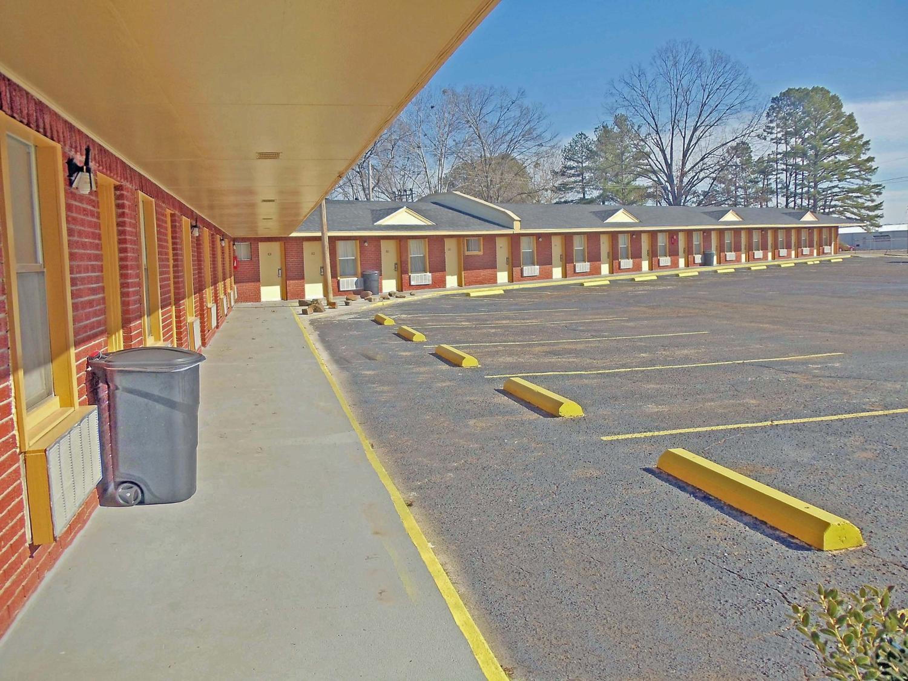 Antlers Budget Inn