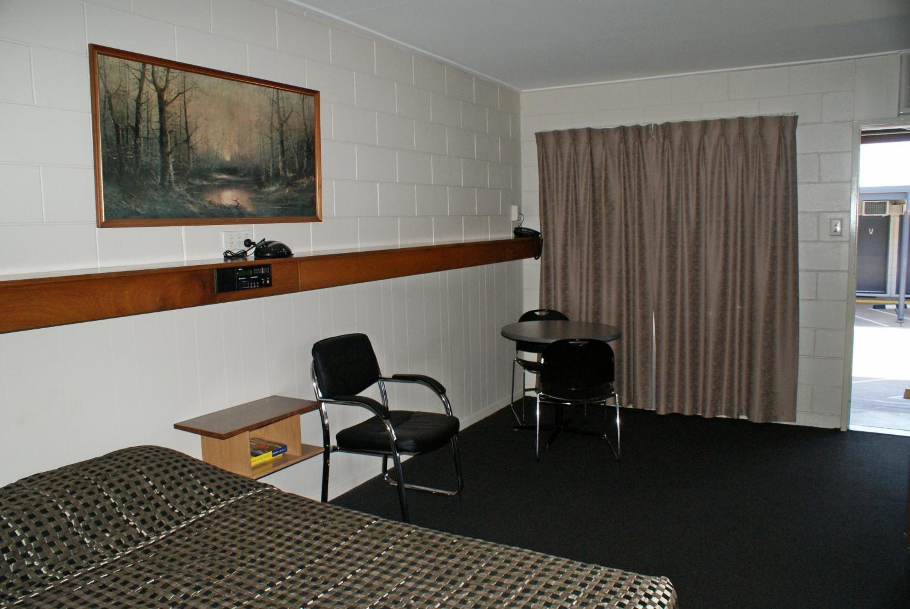 Black Diamond Motel