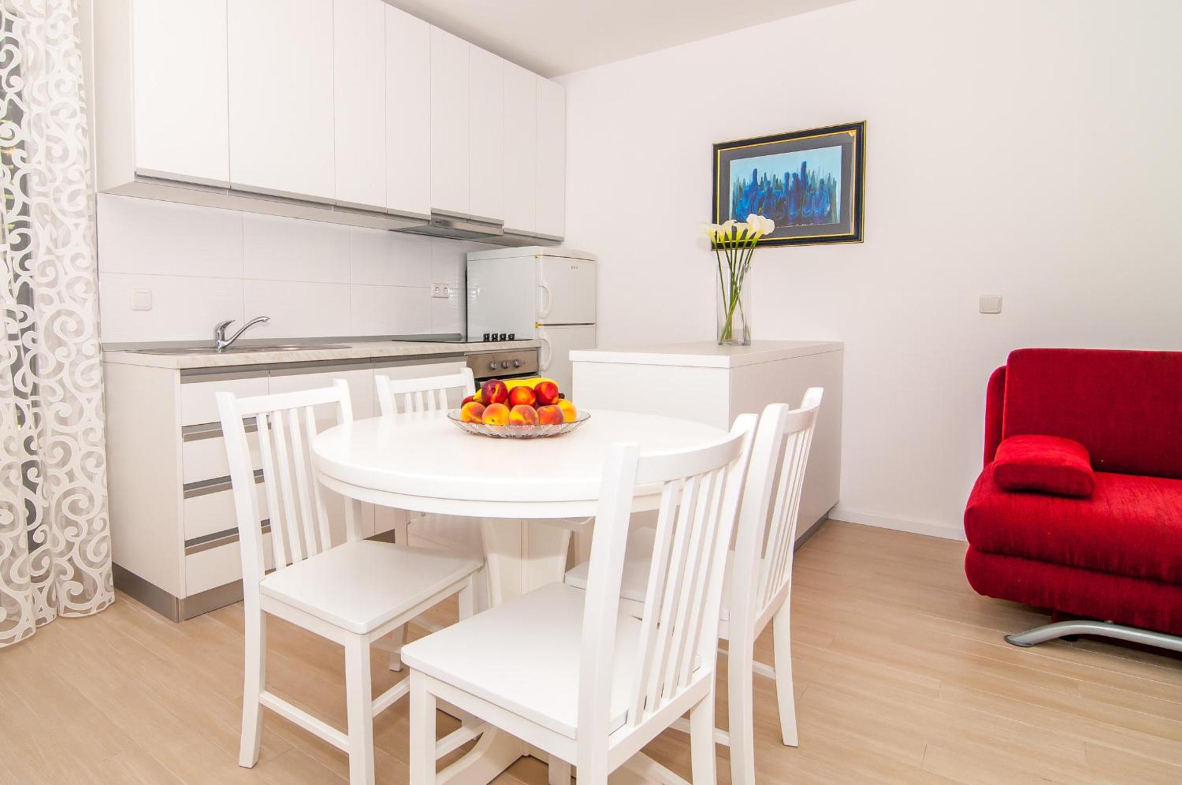 Avenue Apartment