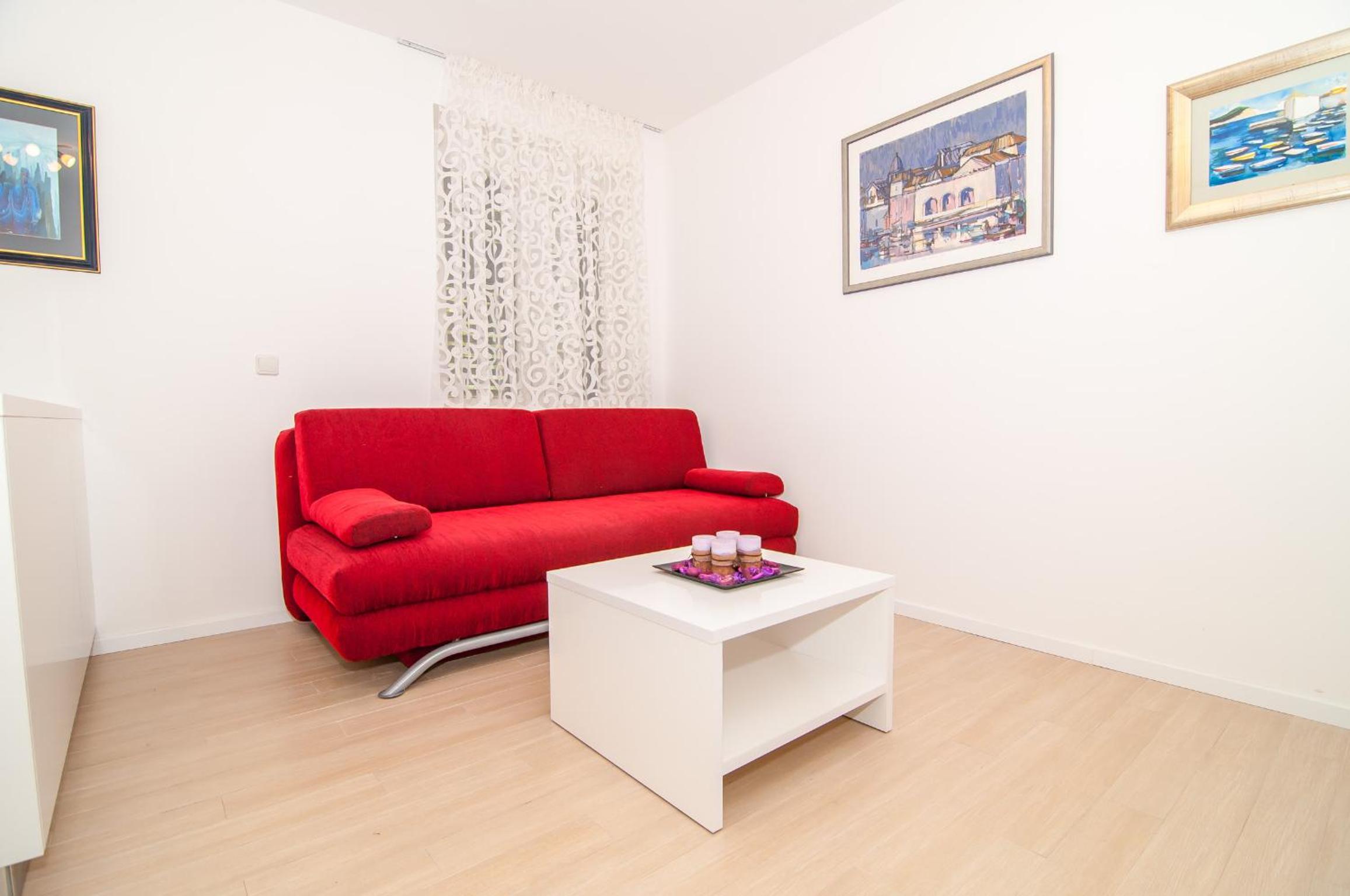 Avenue Apartment