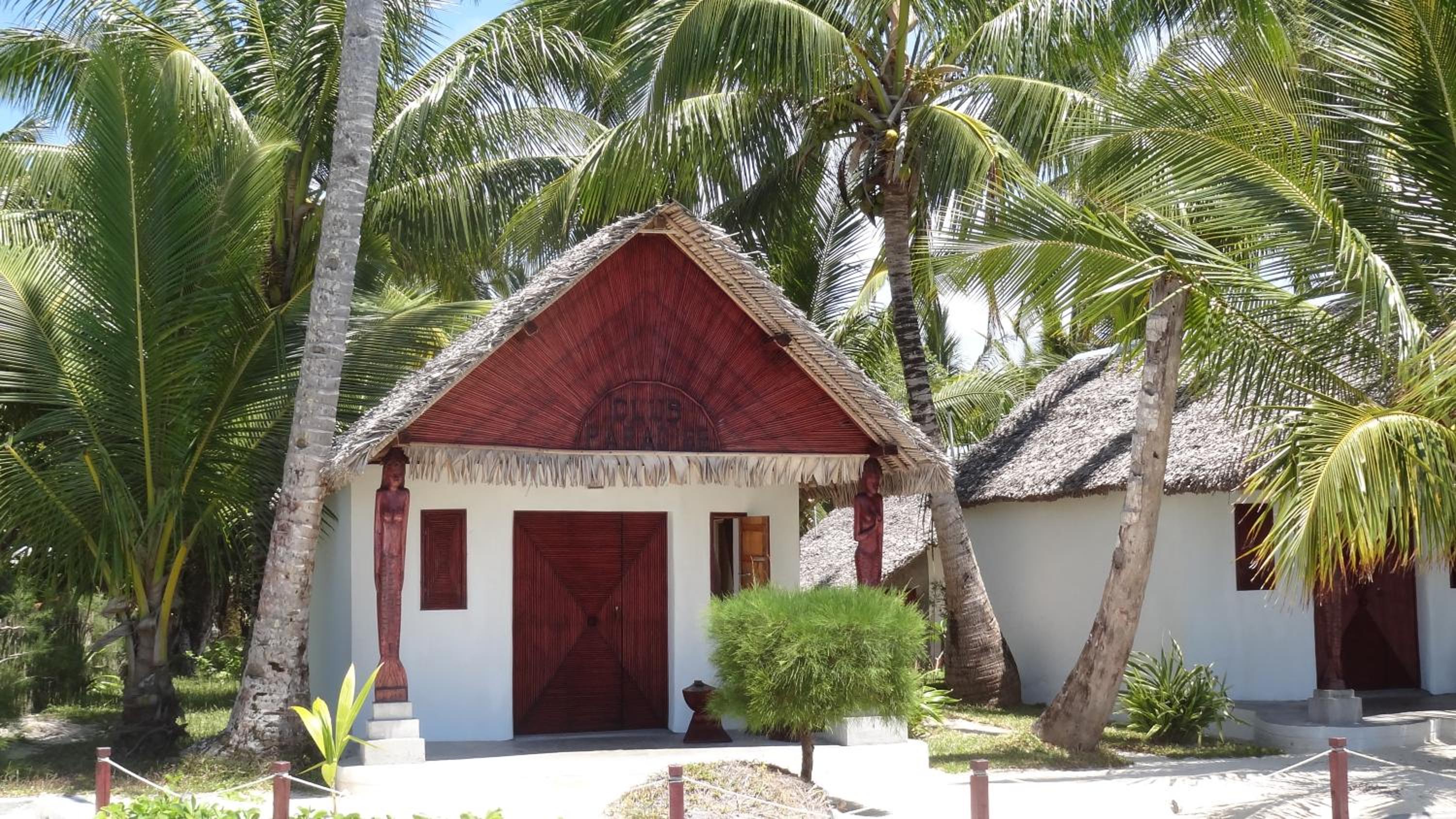 Hotel Club Paradise - Image 1