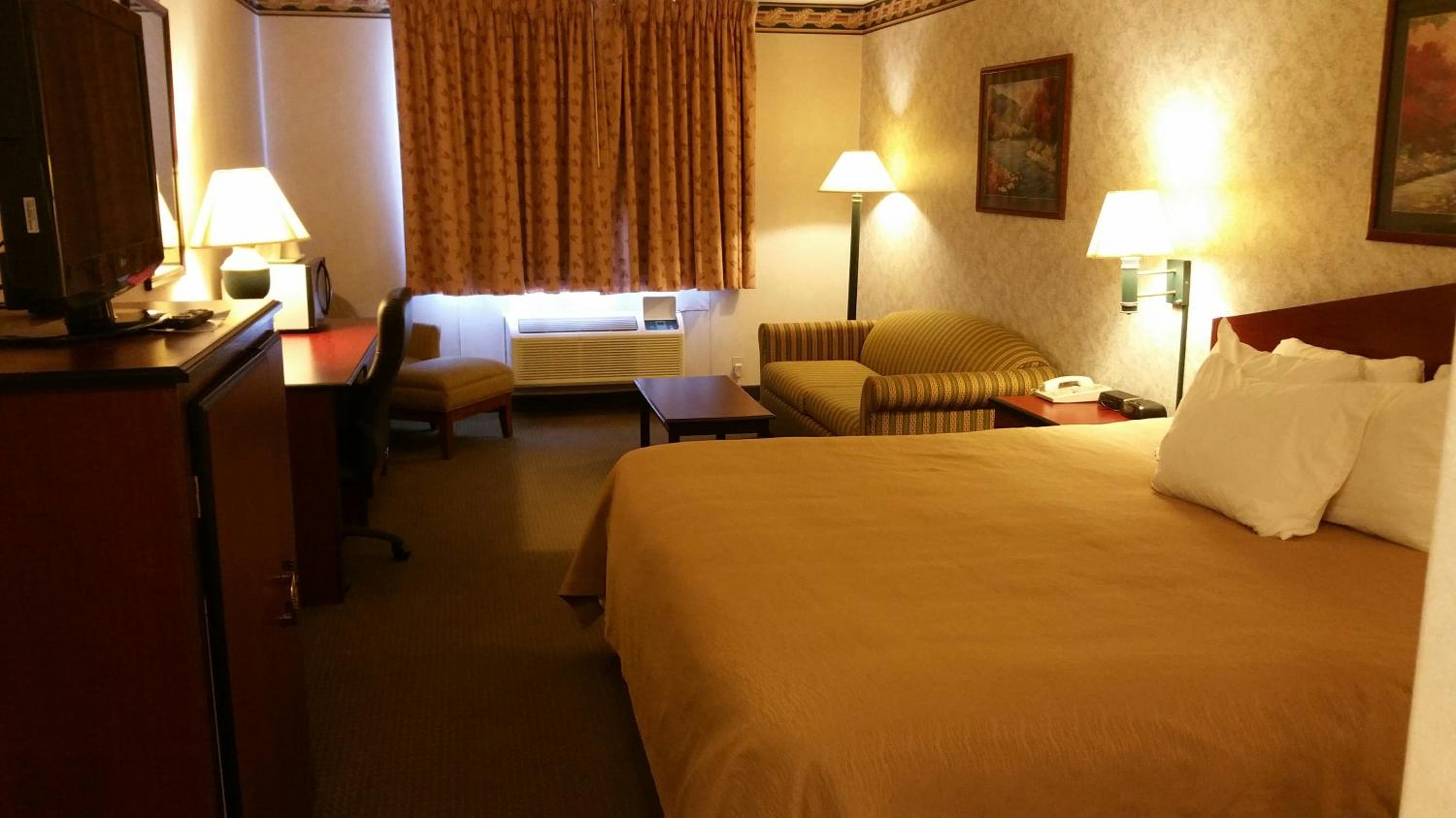 Dodge City Vacations - Quality Inn - Property Image 5