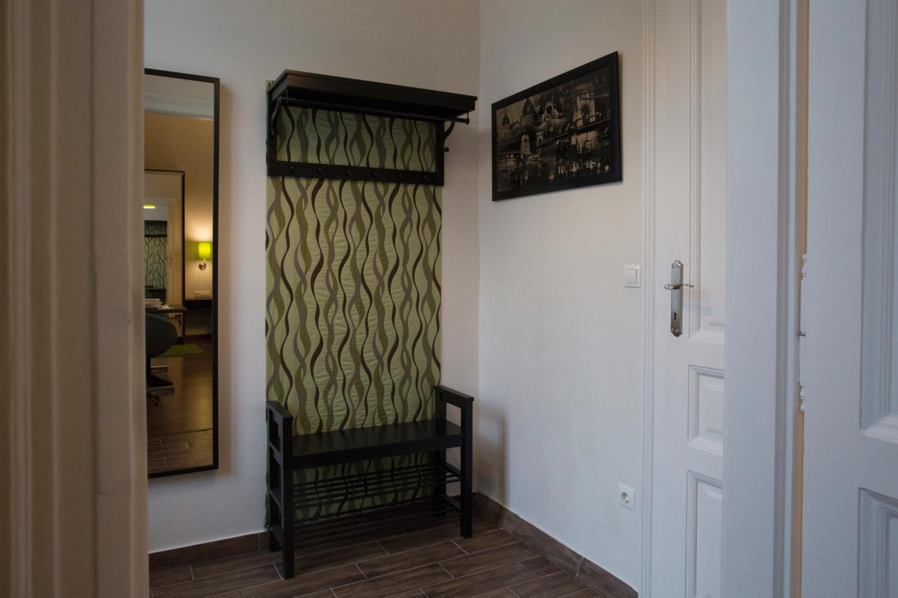 Walton Prime Apartment view 2