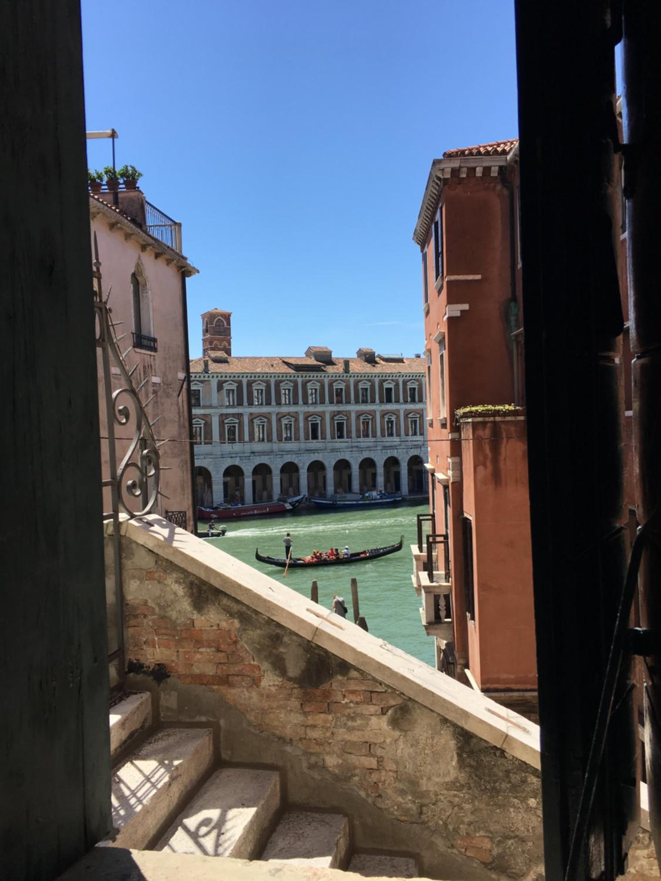 Palazzo Lion Morosini - Check in presso Locanda Ai Santi Apostoli
