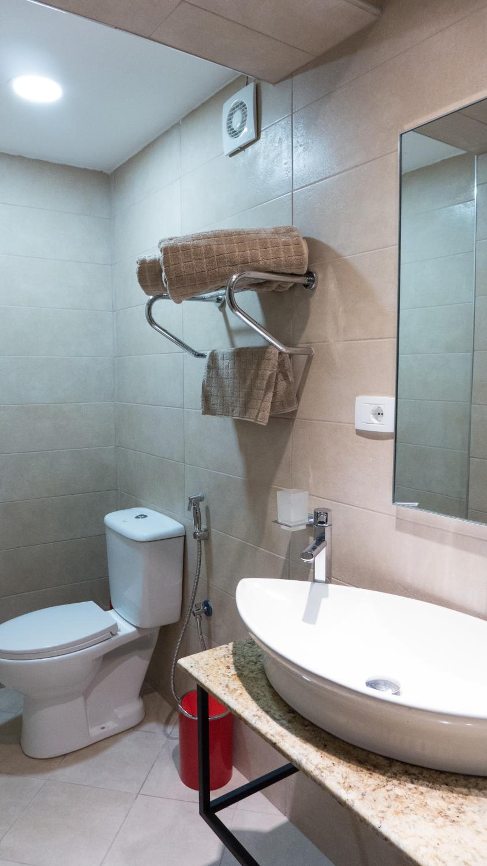 Andi Apartments