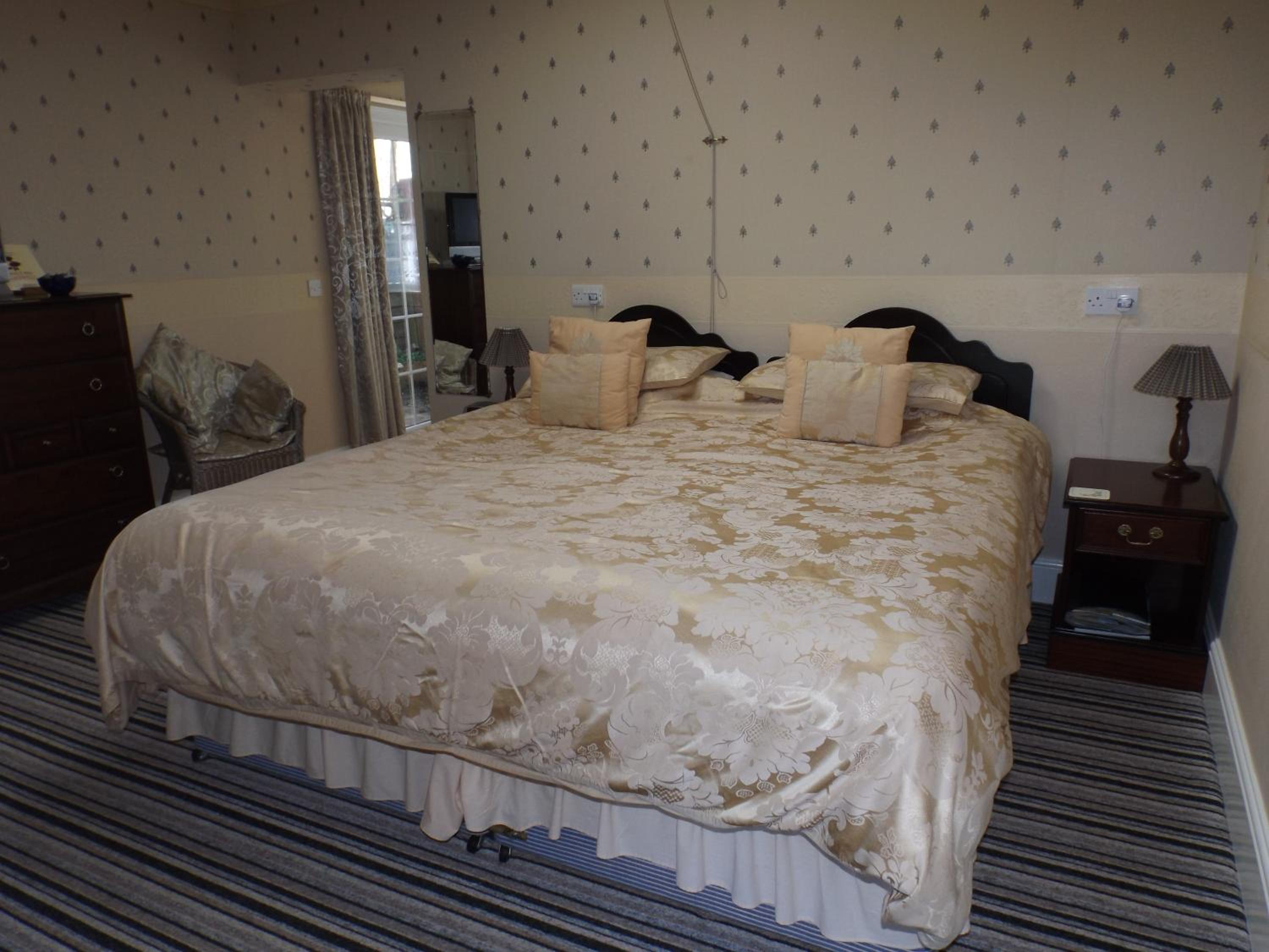 Pembroke Vacations - Rosedene Guest House - Property Image 19