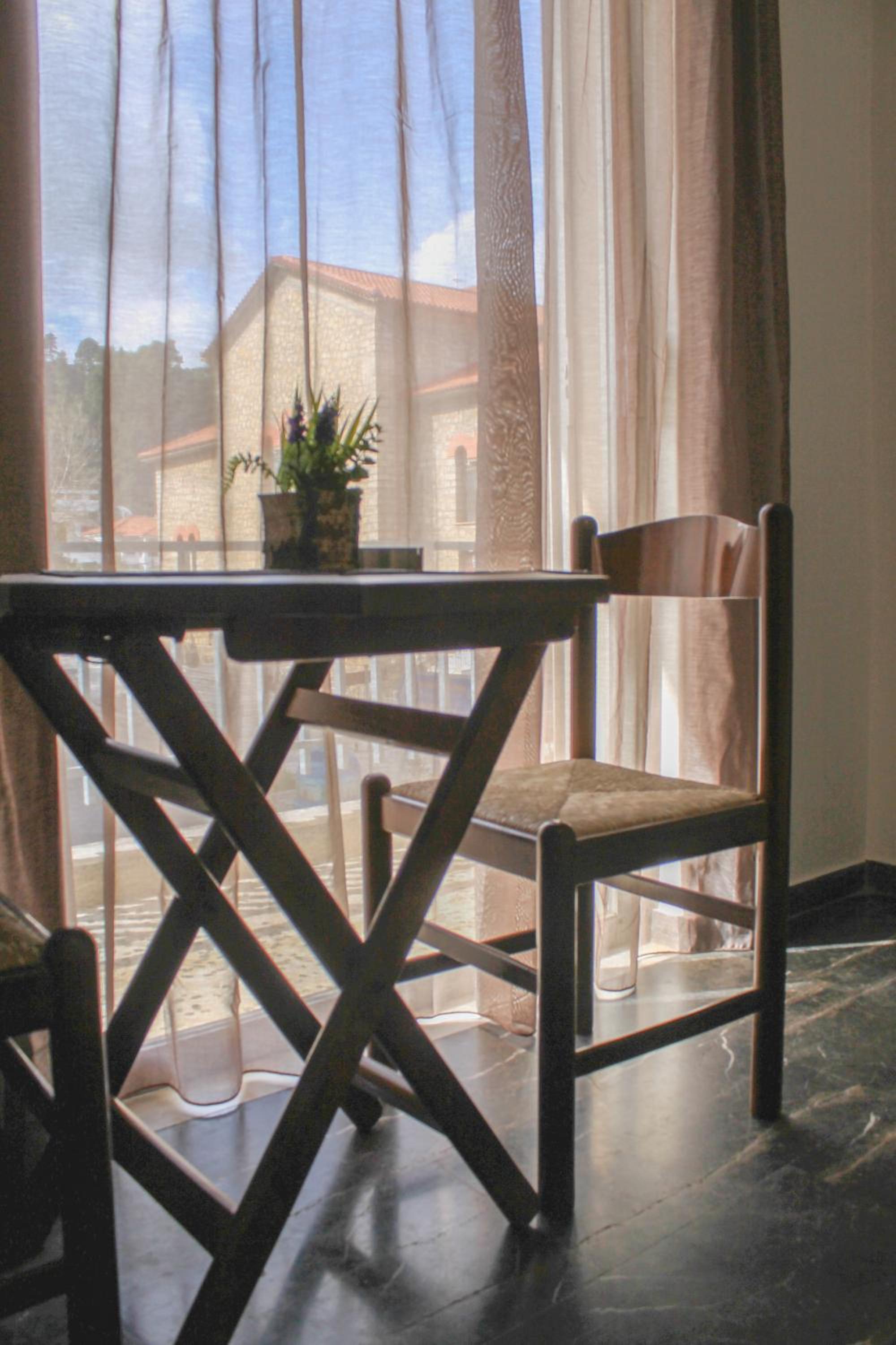 CENTRAL guest room view 4