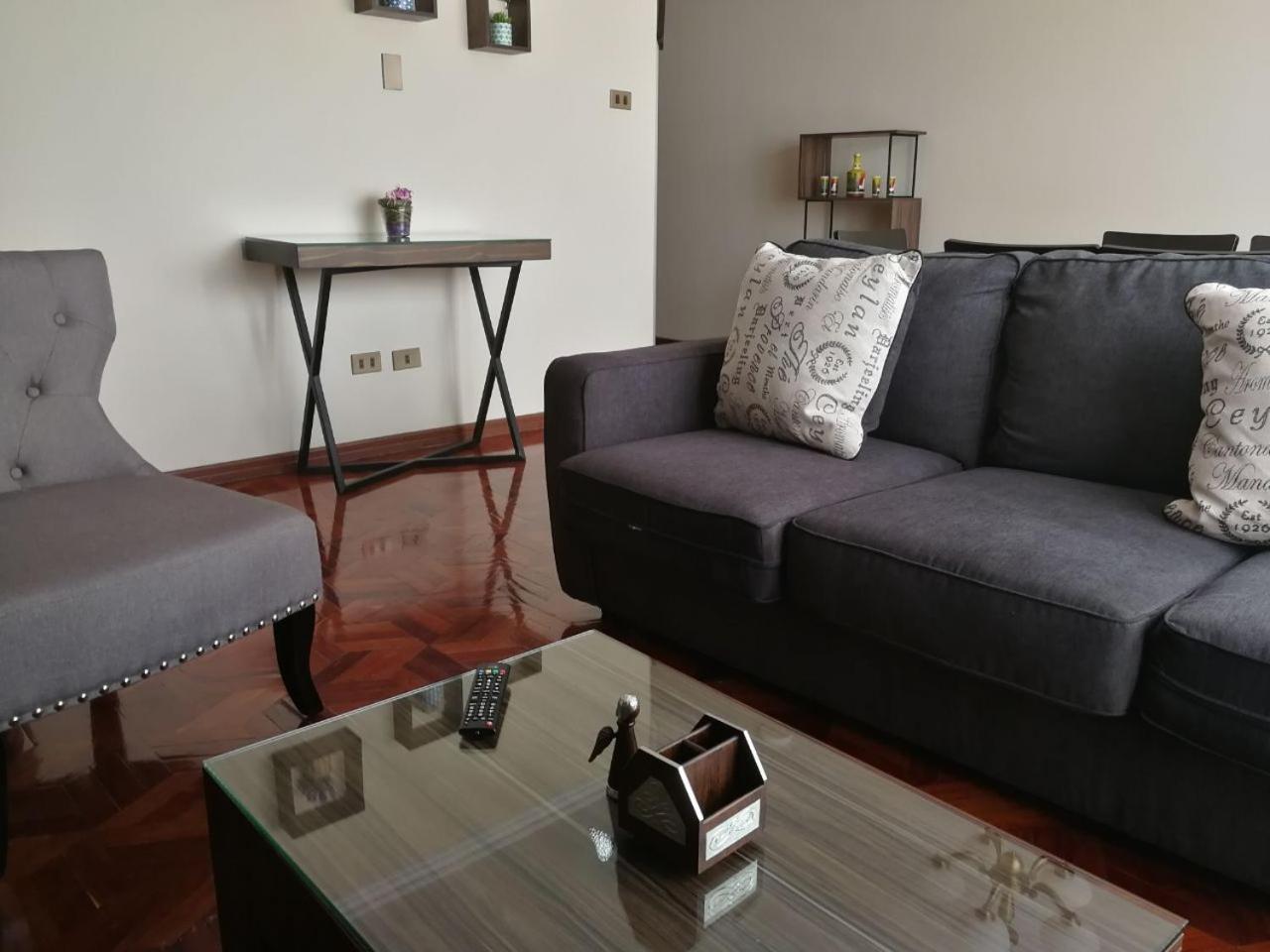 Miraflores Apart